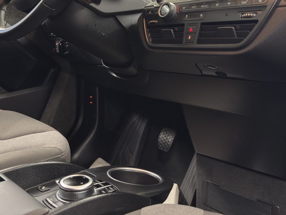 BMW i3s (120Ah)-image-21