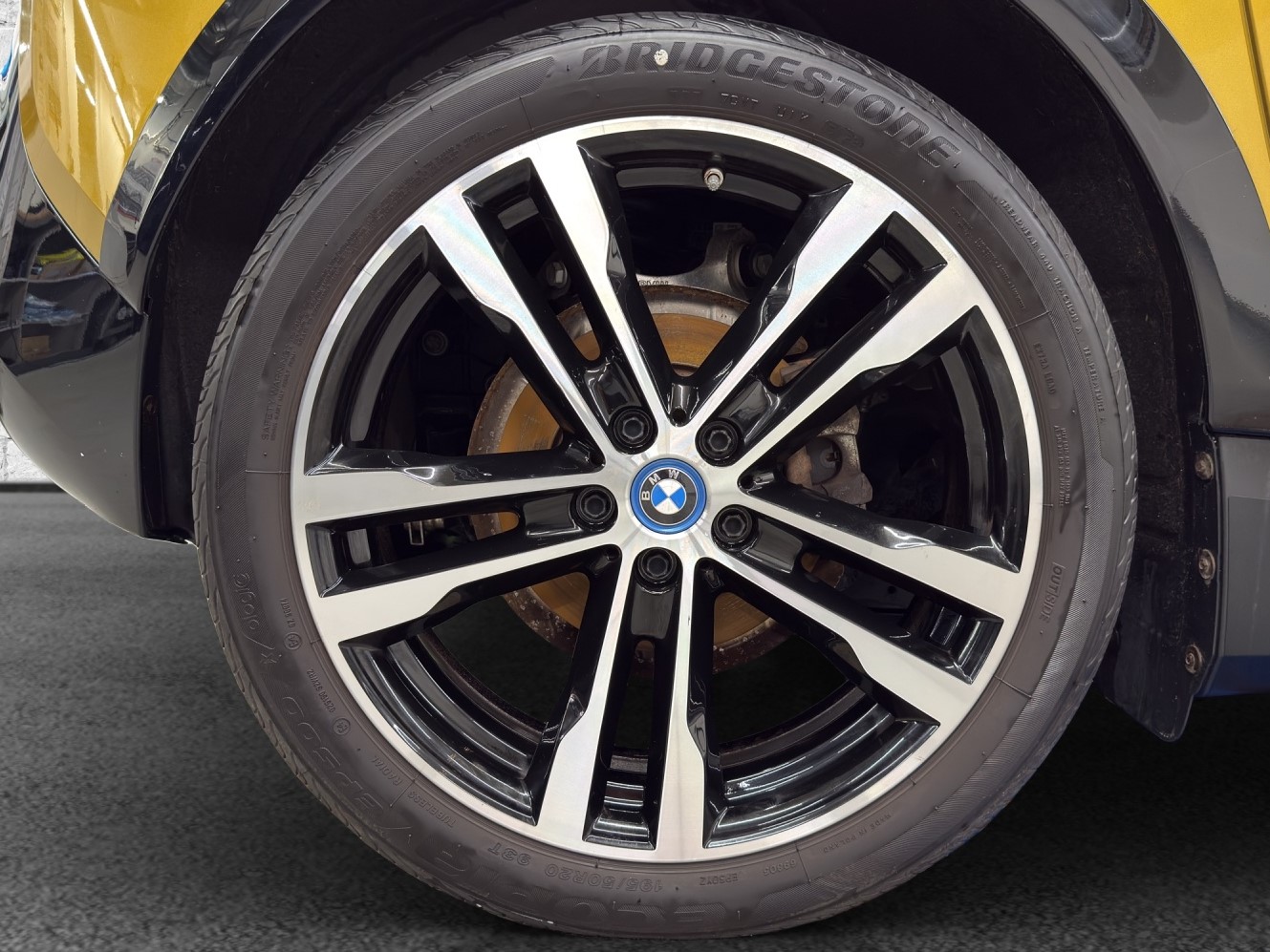 BMW i3s (120Ah)-image-10