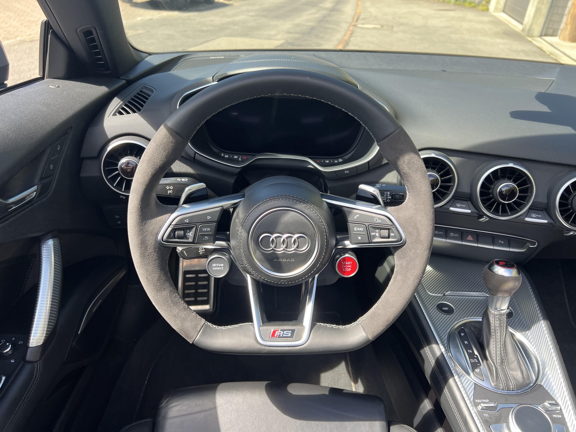 AUDI TT Roadster TTRS S-tronic-image-6