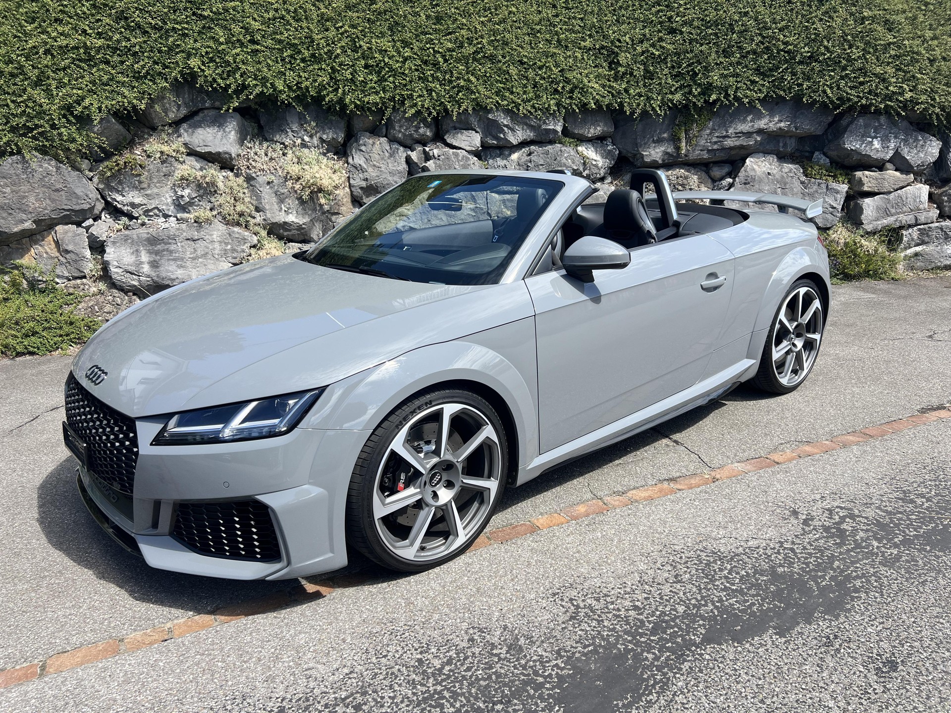 AUDI TT Roadster TTRS S-tronic-image-4