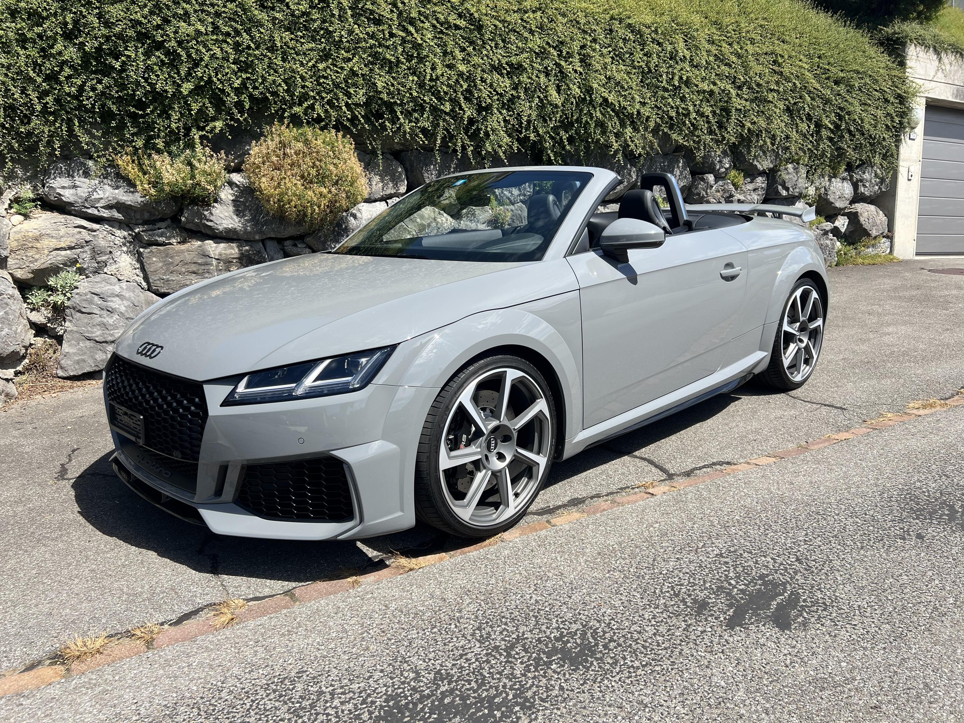 AUDI TT Roadster TTRS S-tronic-image-11