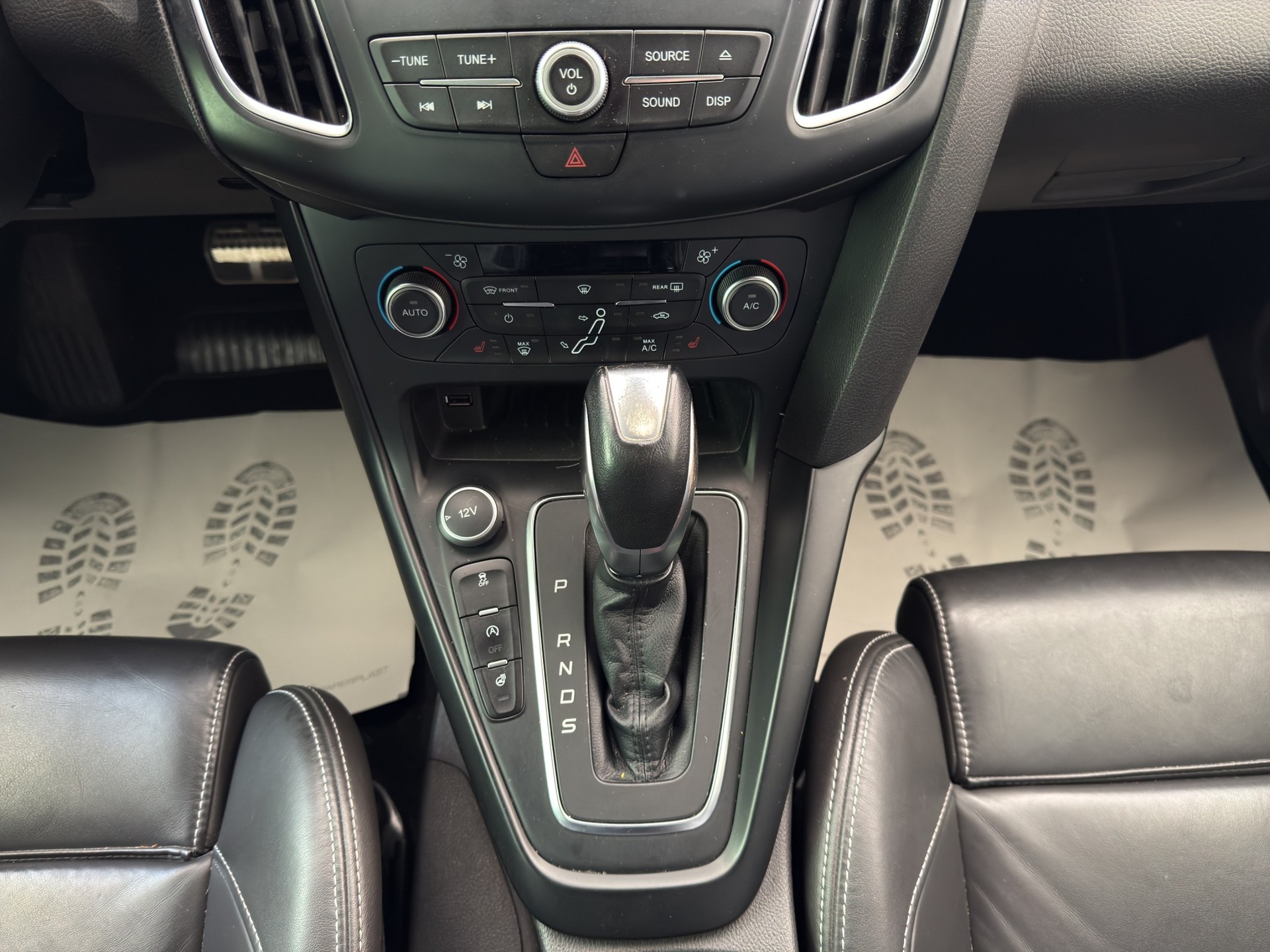 FORD Focus 2.0 TDCi ST3 Powershift-image-10
