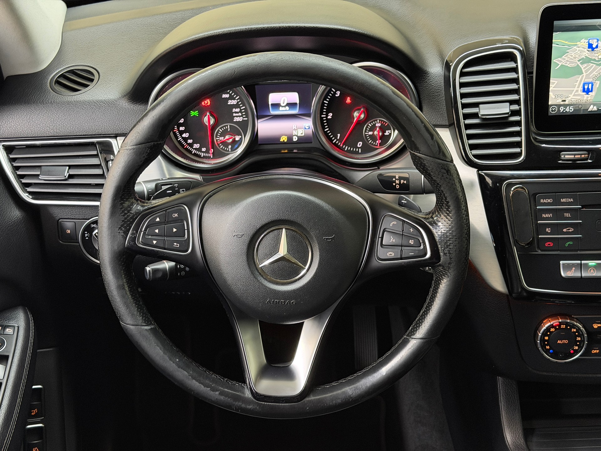 MERCEDES-BENZ GLE 250 d Executive 4Matic 9G-Tronic-image-8