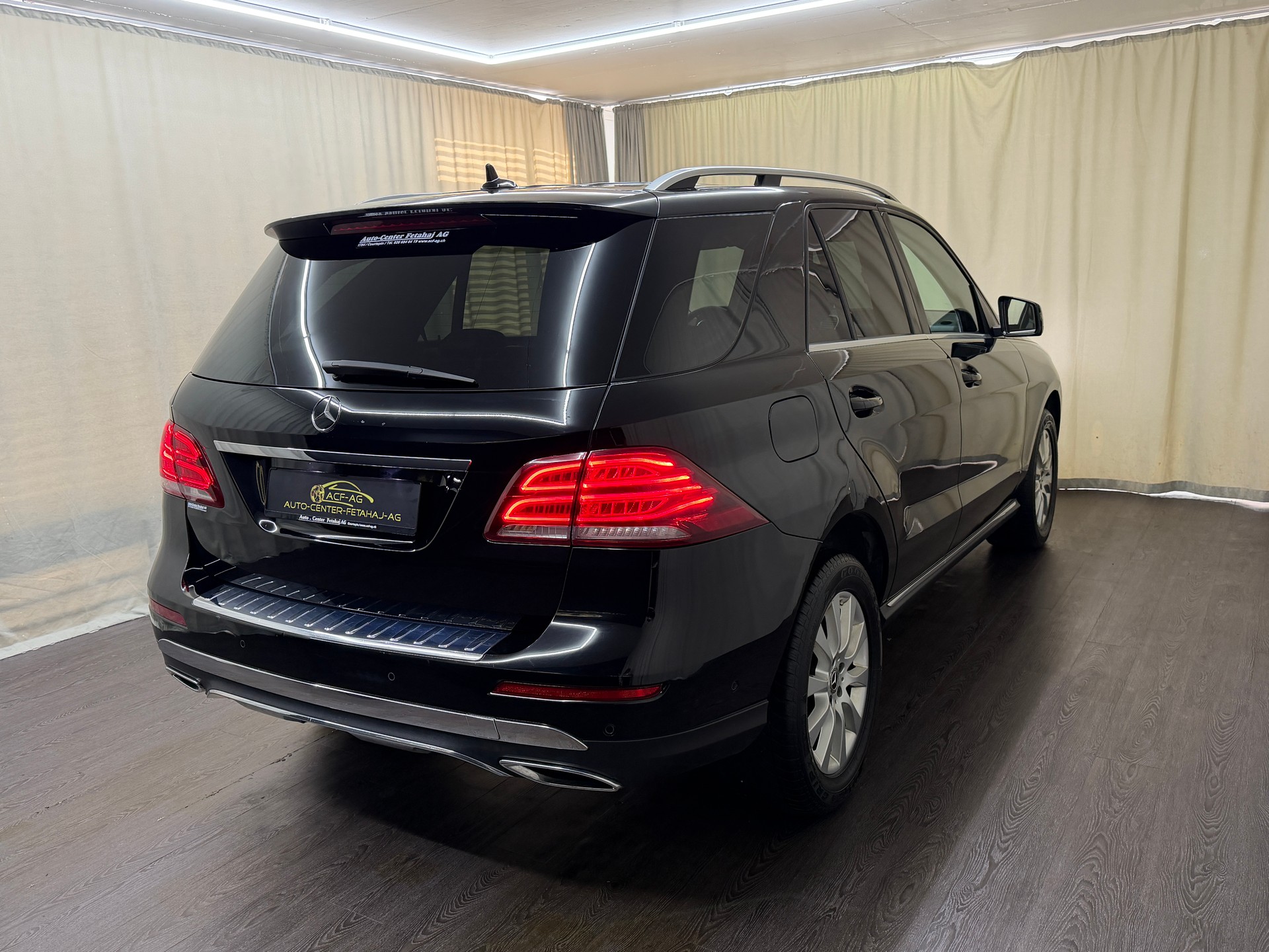 MERCEDES-BENZ GLE 250 d Executive 4Matic 9G-Tronic-image-3