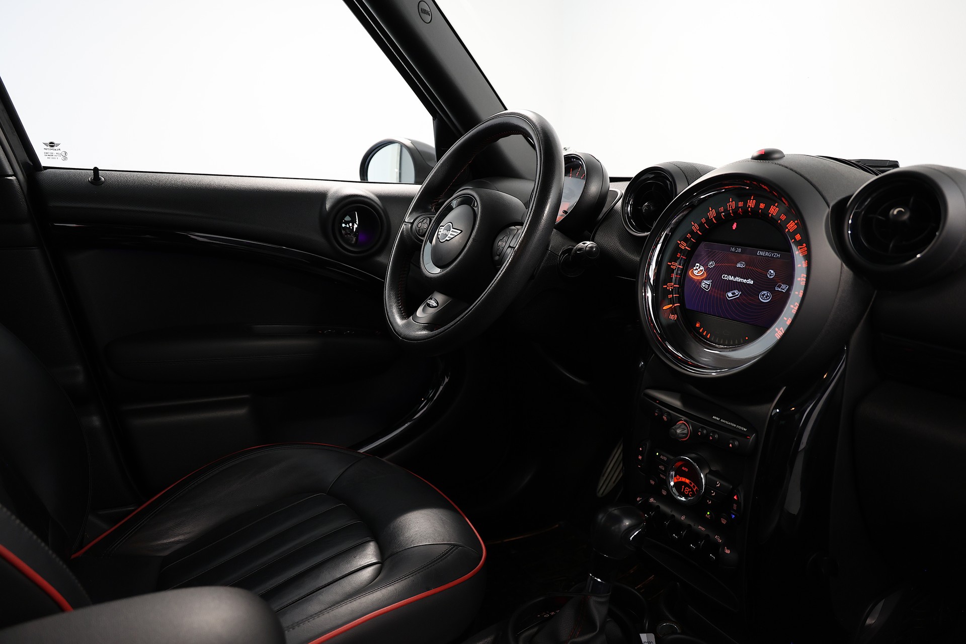MINI Countryman John Cooper Works ALL4 Steptronic-image-12