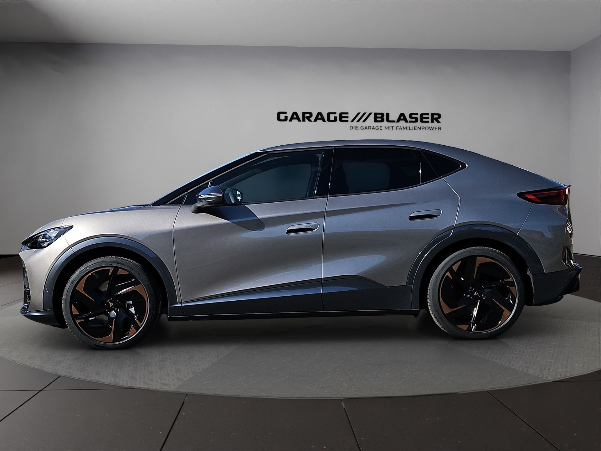 CUPRA Tavascan Type 9 77 kWh Adrenaline Prime Edition-image-1