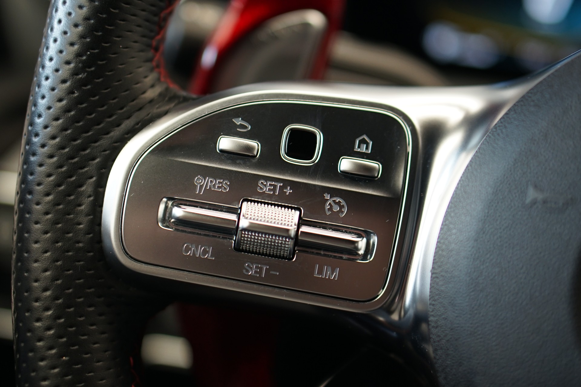 MERCEDES-BENZ CLA 45 S AMG 4Matic+ 8G-DCT *CH-Fahrzeug* *Performance Sitze*-image-37