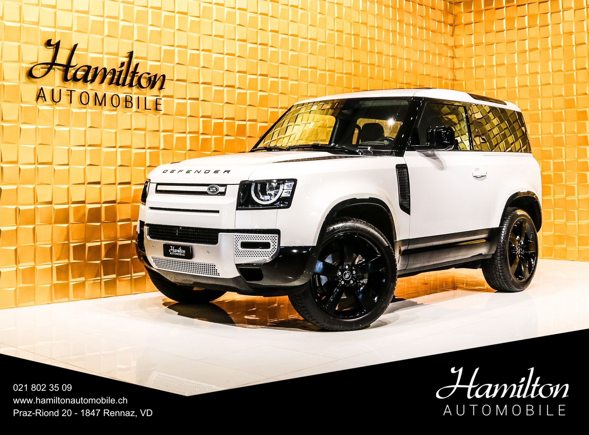 LAND ROVER Defender 90 3.0D I6 X-Dynamic AT8 (22' RAD. / 11.4' SCREEN)-image-0