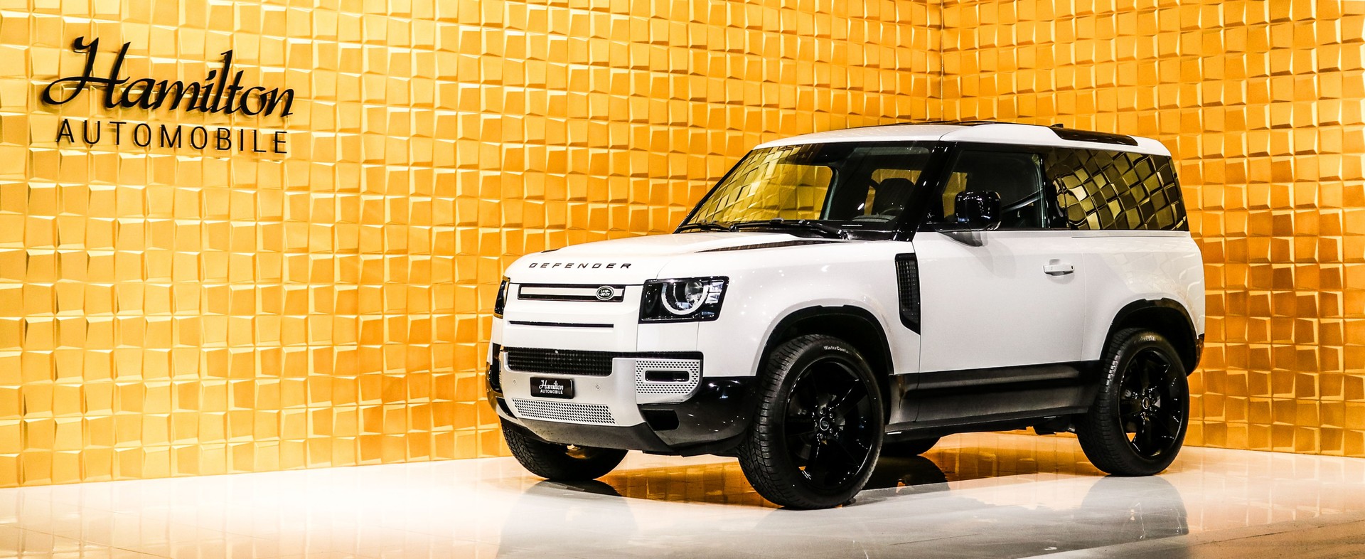 LAND ROVER Defender 90 3.0D I6 X-Dynamic AT8 (22' RAD. / 11.4' SCREEN)-image-1