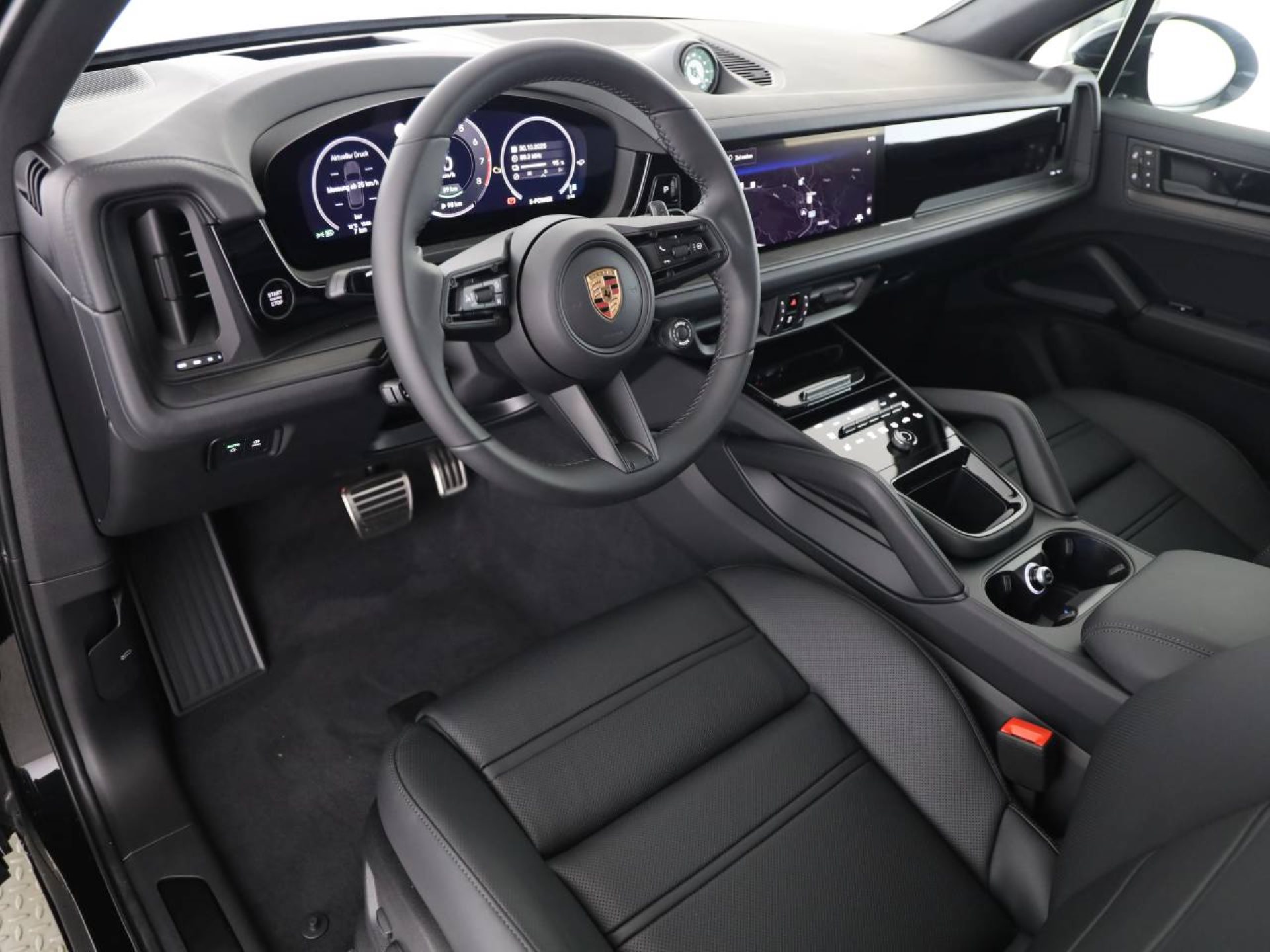 PORSCHE Cayenne S E-Hybrid Black Edition-image-9