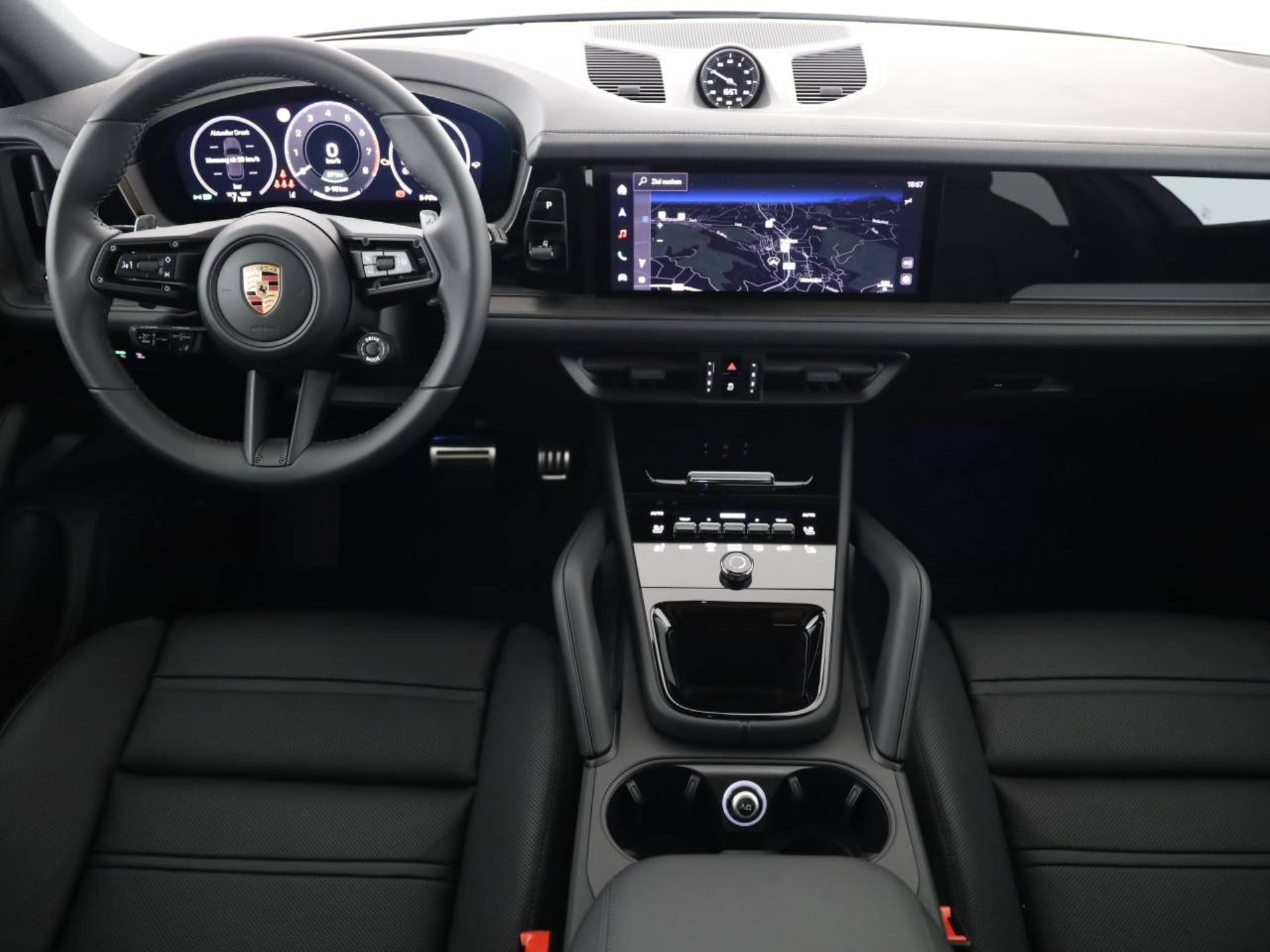 PORSCHE Cayenne S E-Hybrid Black Edition-image-4