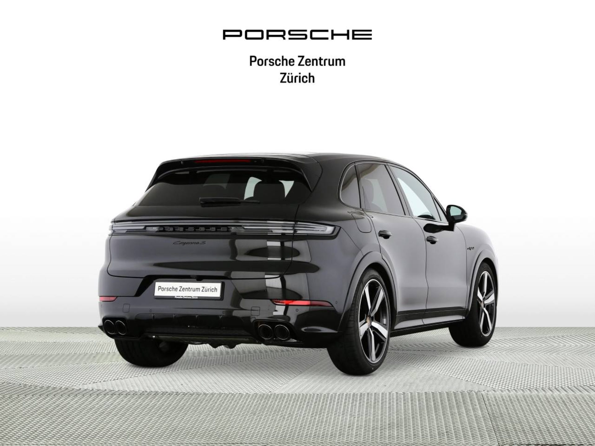 PORSCHE Cayenne S E-Hybrid Black Edition-image-2