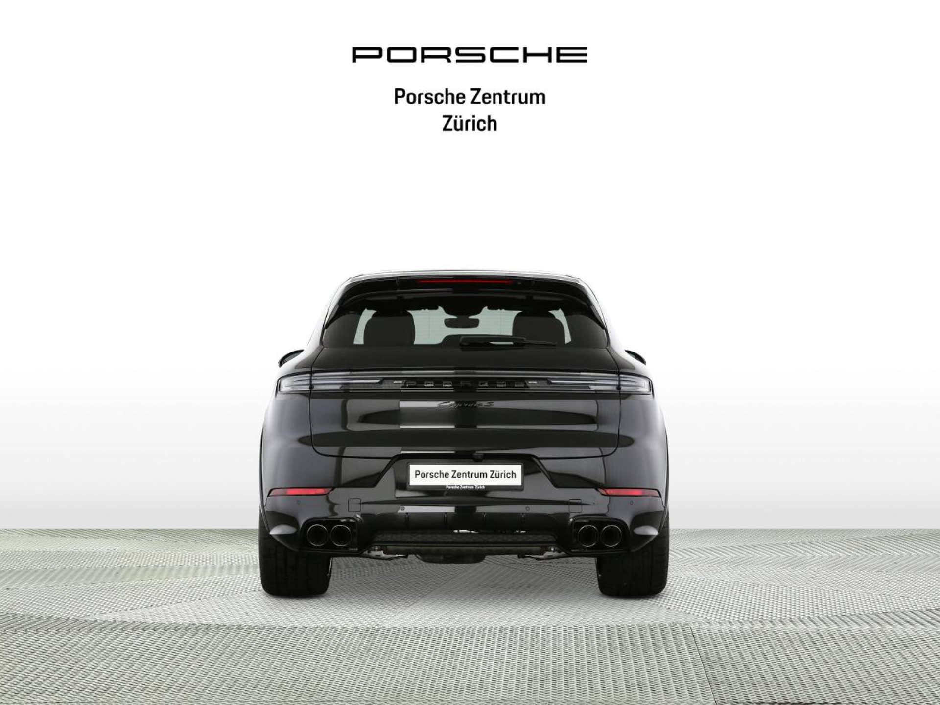 PORSCHE Cayenne S E-Hybrid Black Edition-image-7