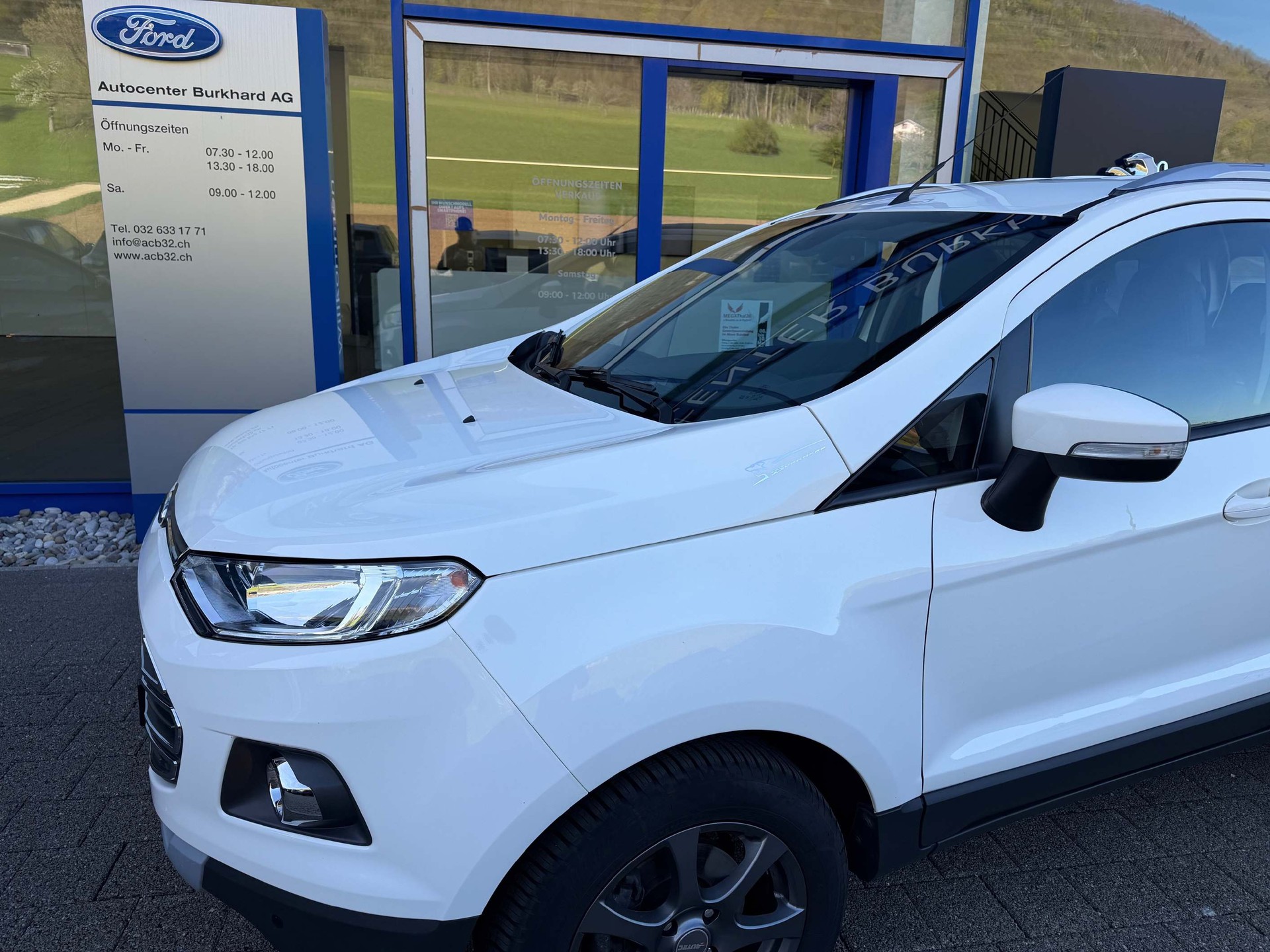 FORD EcoSport 1.5 Titanium, ab Service und MFK vom FORD-Spezialisten-showroom-element-1