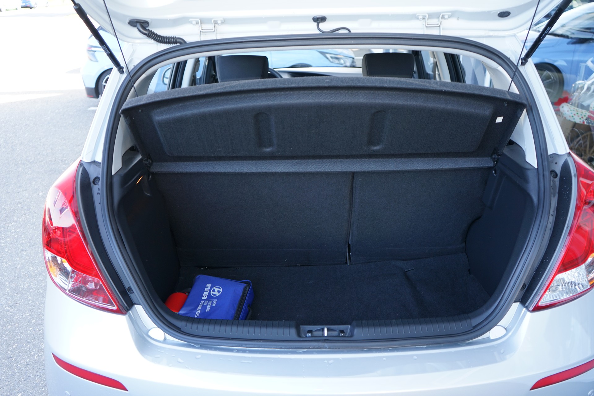 HYUNDAI i20 1.4 Style Automatic-image-10