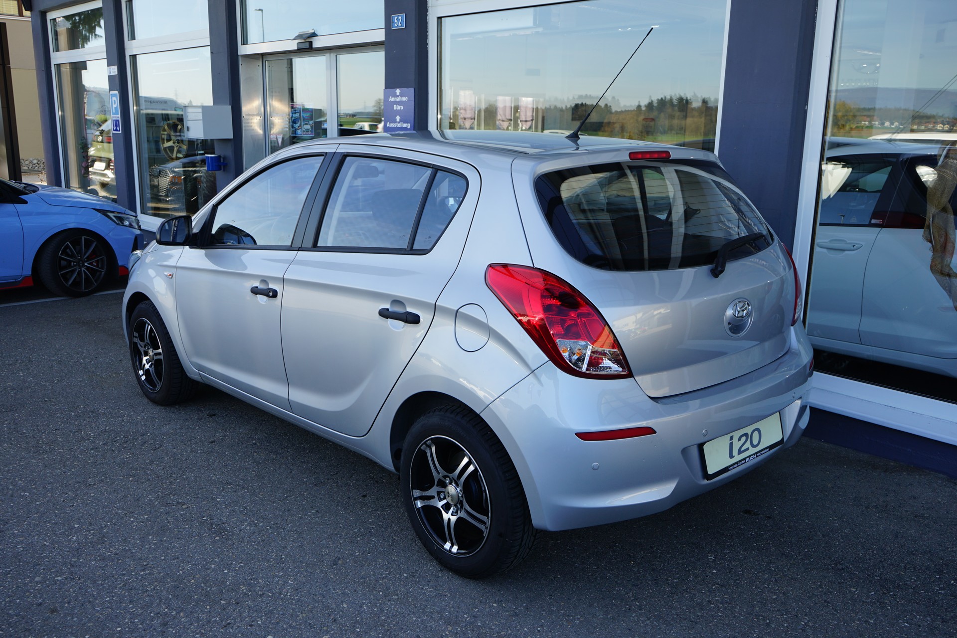 HYUNDAI i20 1.4 Style Automatic-image-4