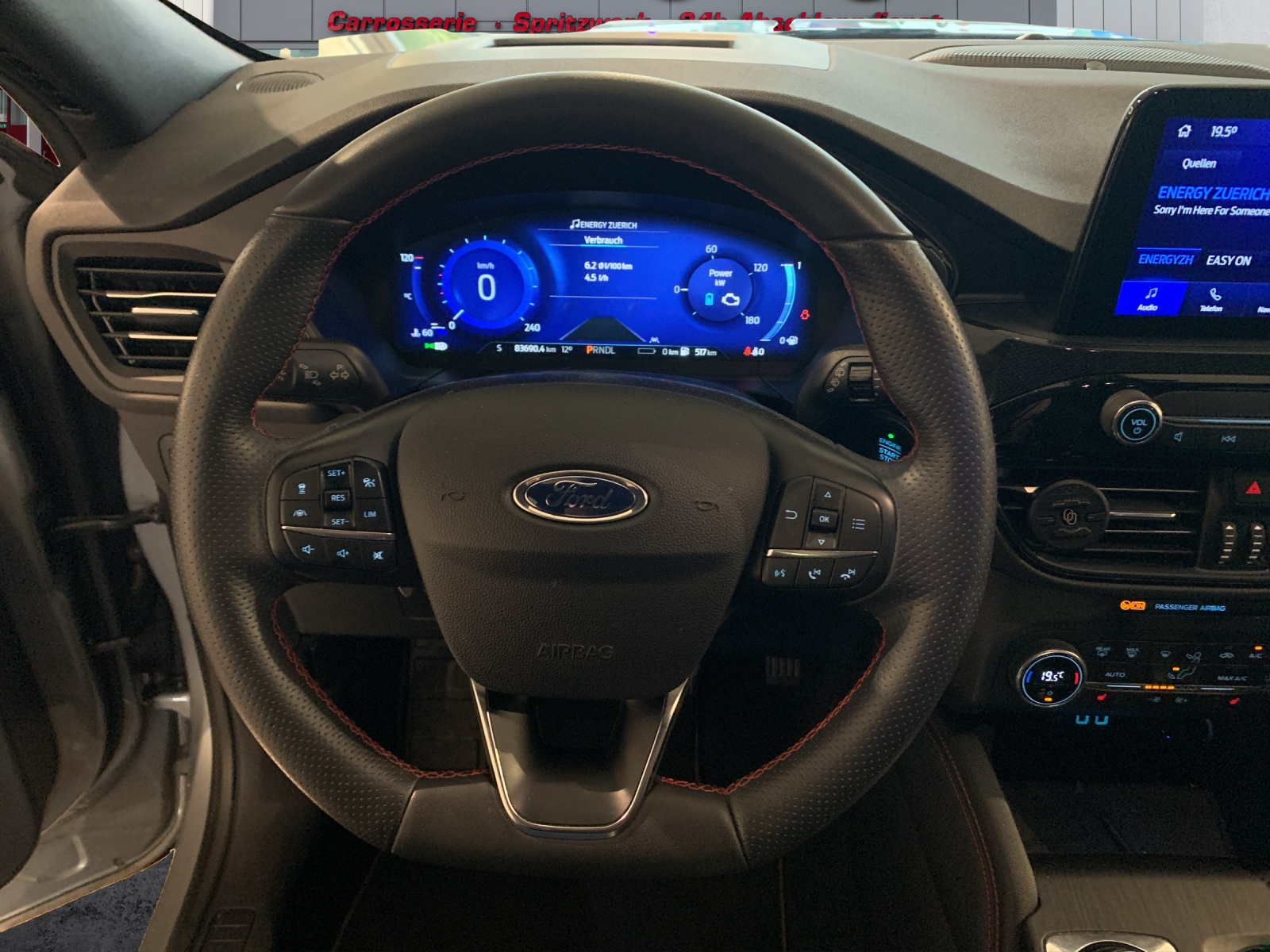 FORD Kuga 2.5 Plug-in Hybrid ST-Line X-image-8
