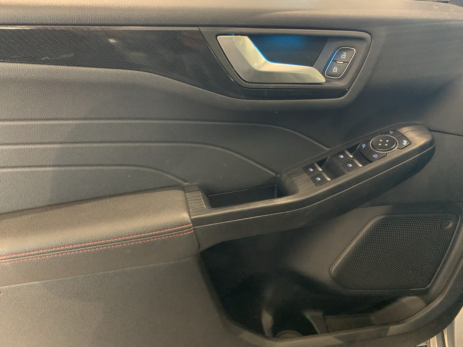 FORD Kuga 2.5 Plug-in Hybrid ST-Line X-image-7