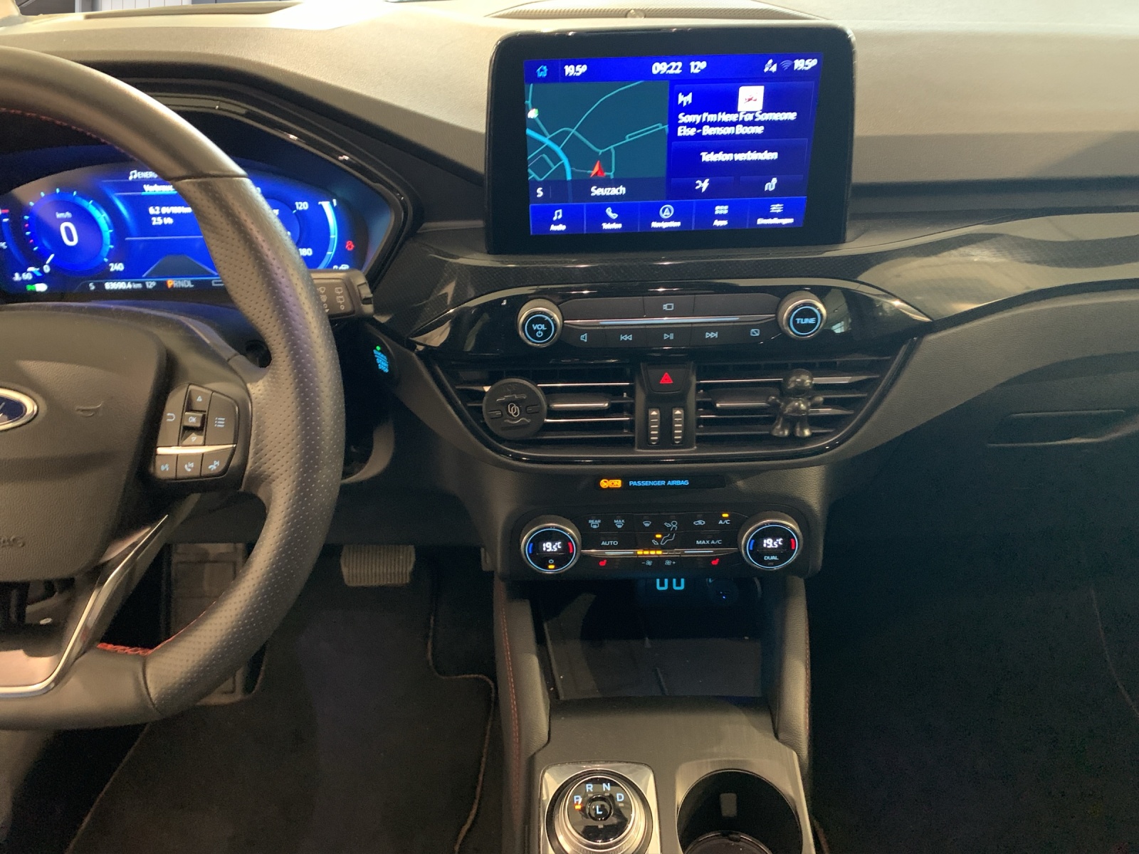 FORD Kuga 2.5 Plug-in Hybrid ST-Line X-image-9