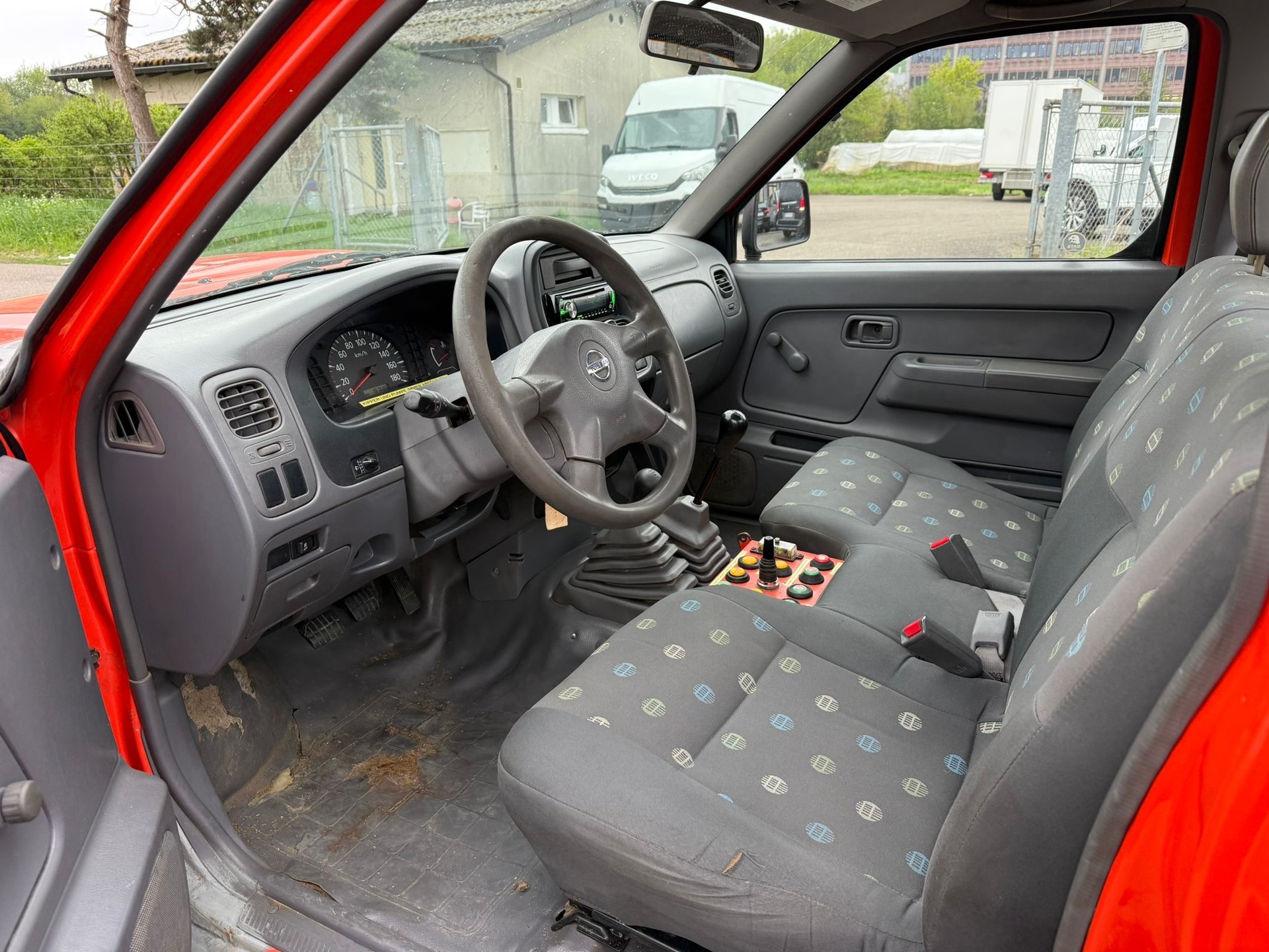 NISSAN Single Cab 2.5 Di 4x4-image-14