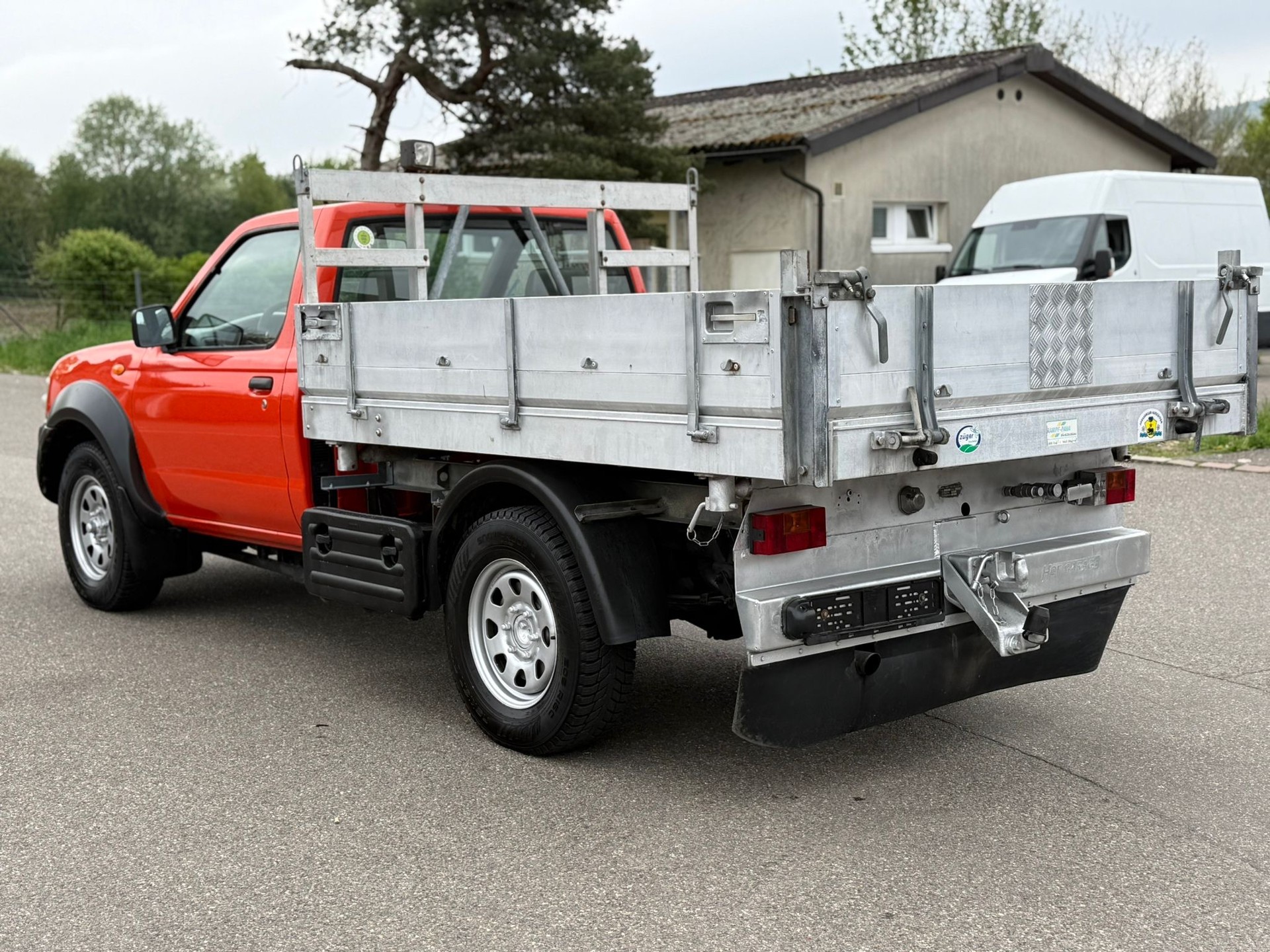 NISSAN Single Cab 2.5 Di 4x4-image-4