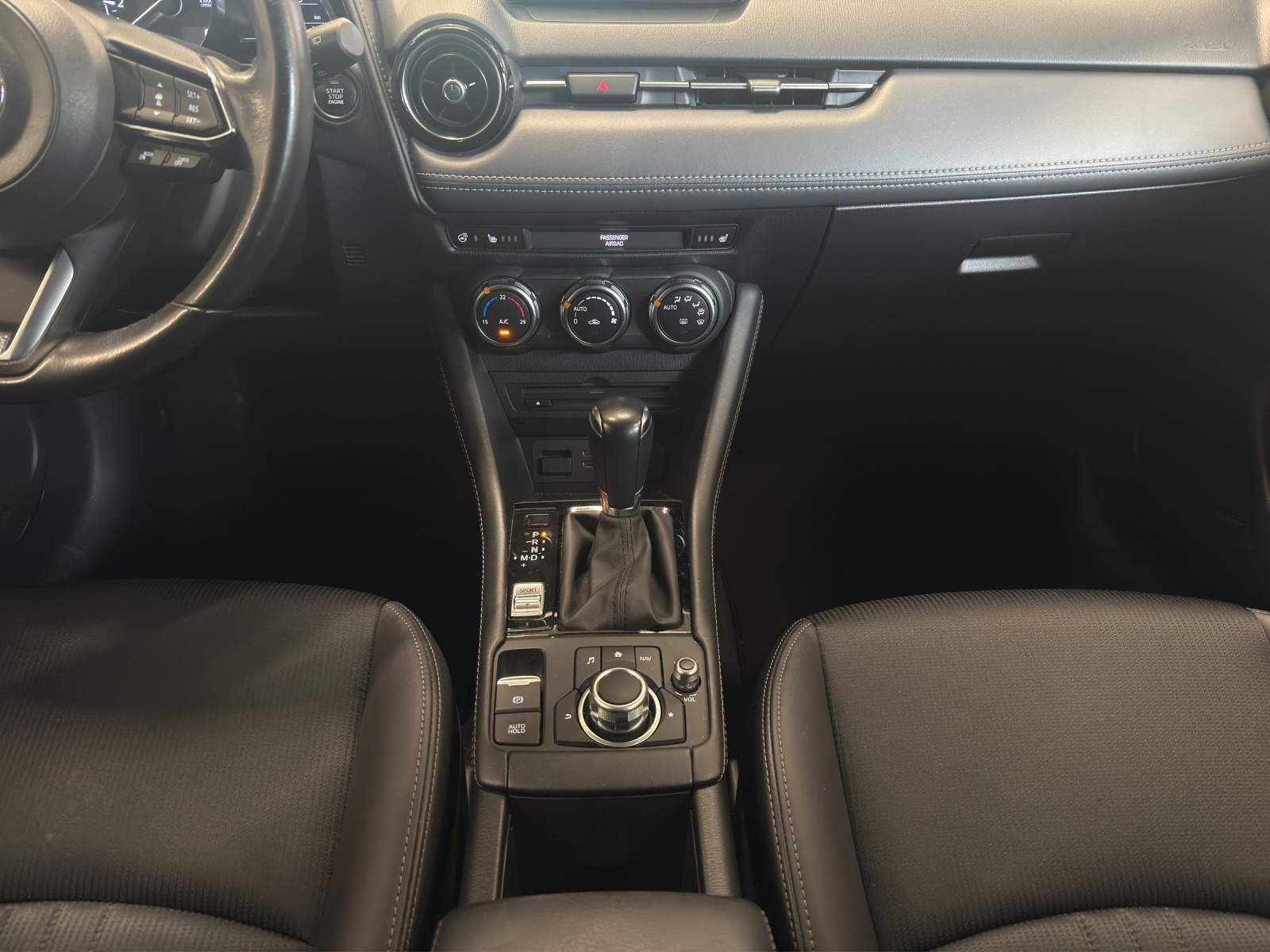 MAZDA CX-3 2.0 Revolution AWD-image-13