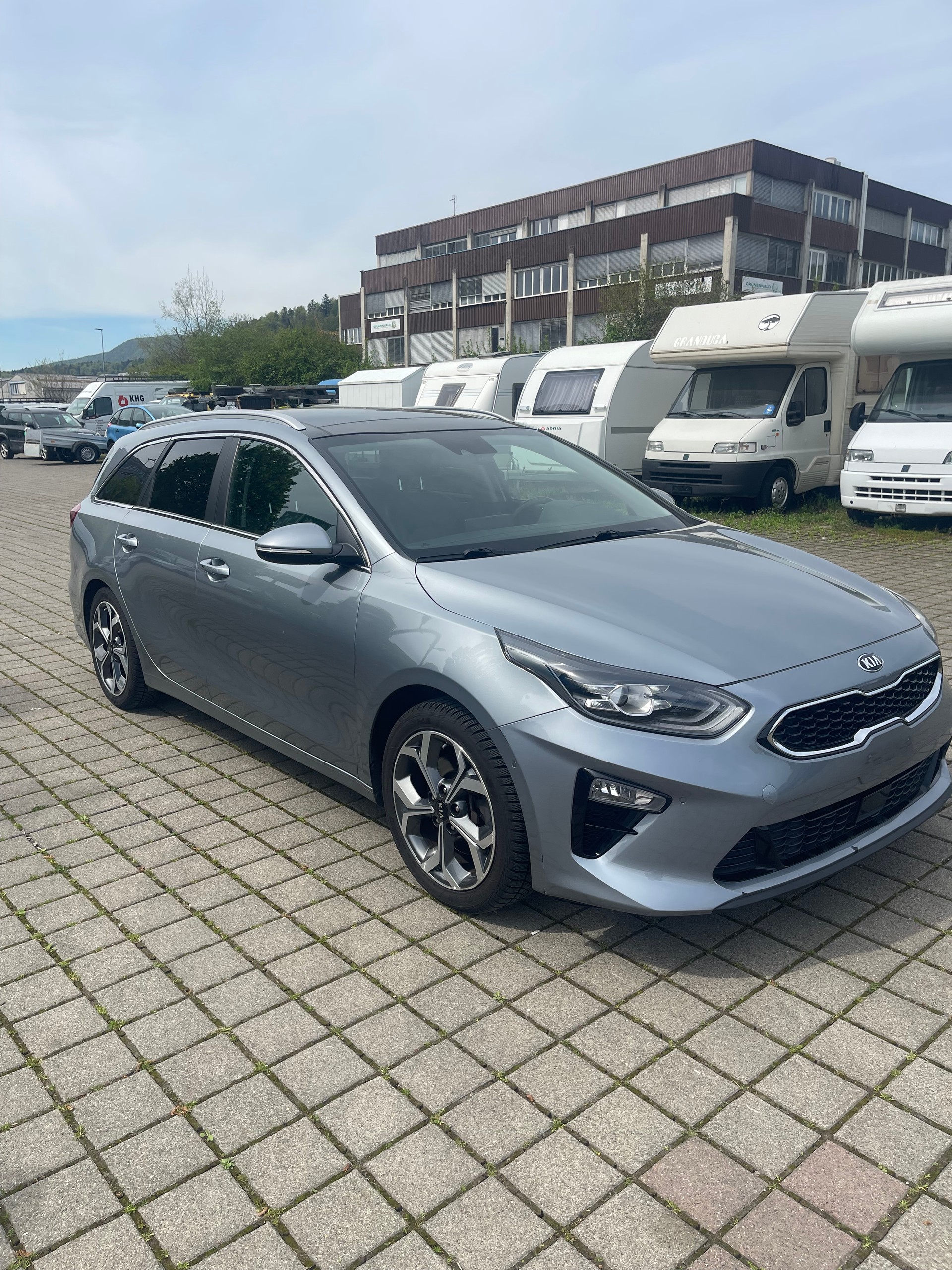 KIA Ceed Sportswagon 1.4 T-GDi Style DCT-image-2