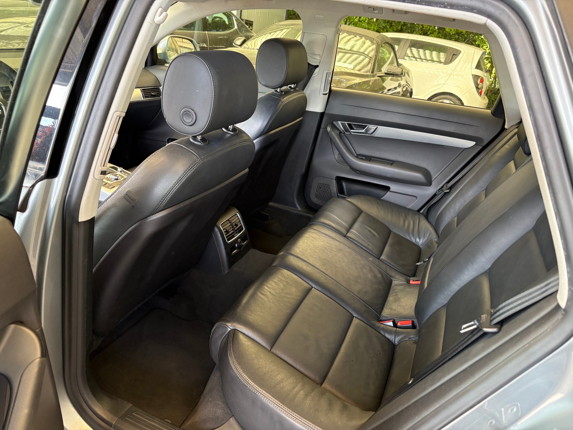 AUDI A6 Avant 2.8 V6 FSI multitronic-image-4