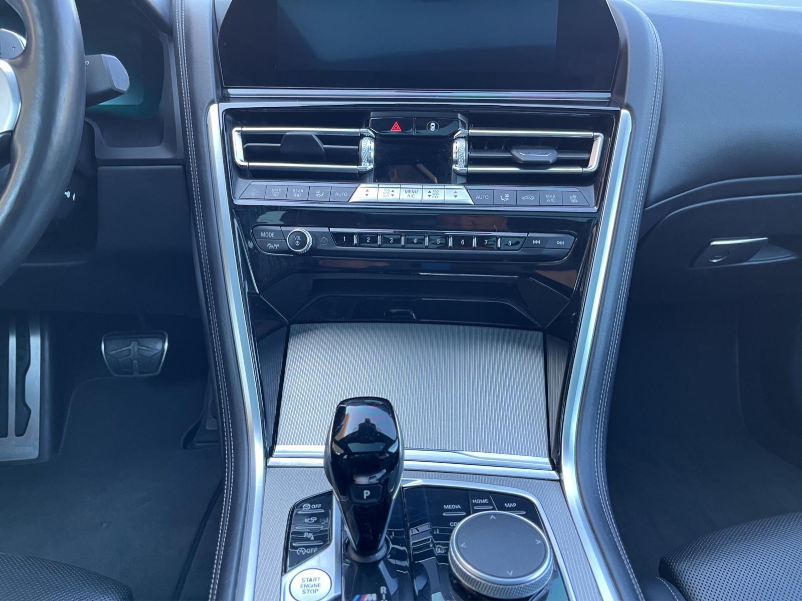 BMW M850i xDrive Gran Coupé-image-12