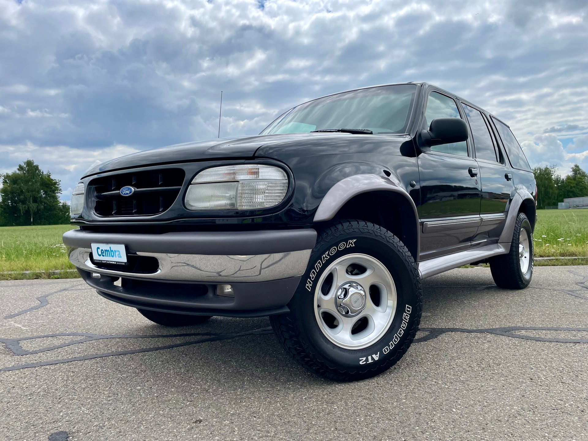 FORD Explorer 4.0 Sport * TEILRESTAURIERT - VON LIEBHABER *-showroom-element-1