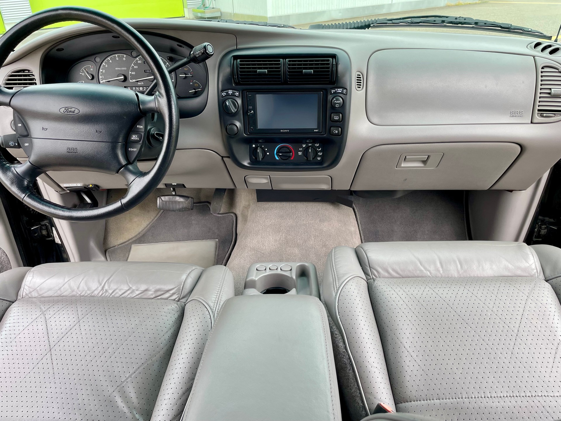 FORD Explorer 4.0 Sport * TEILRESTAURIERT - VON LIEBHABER *-image-22