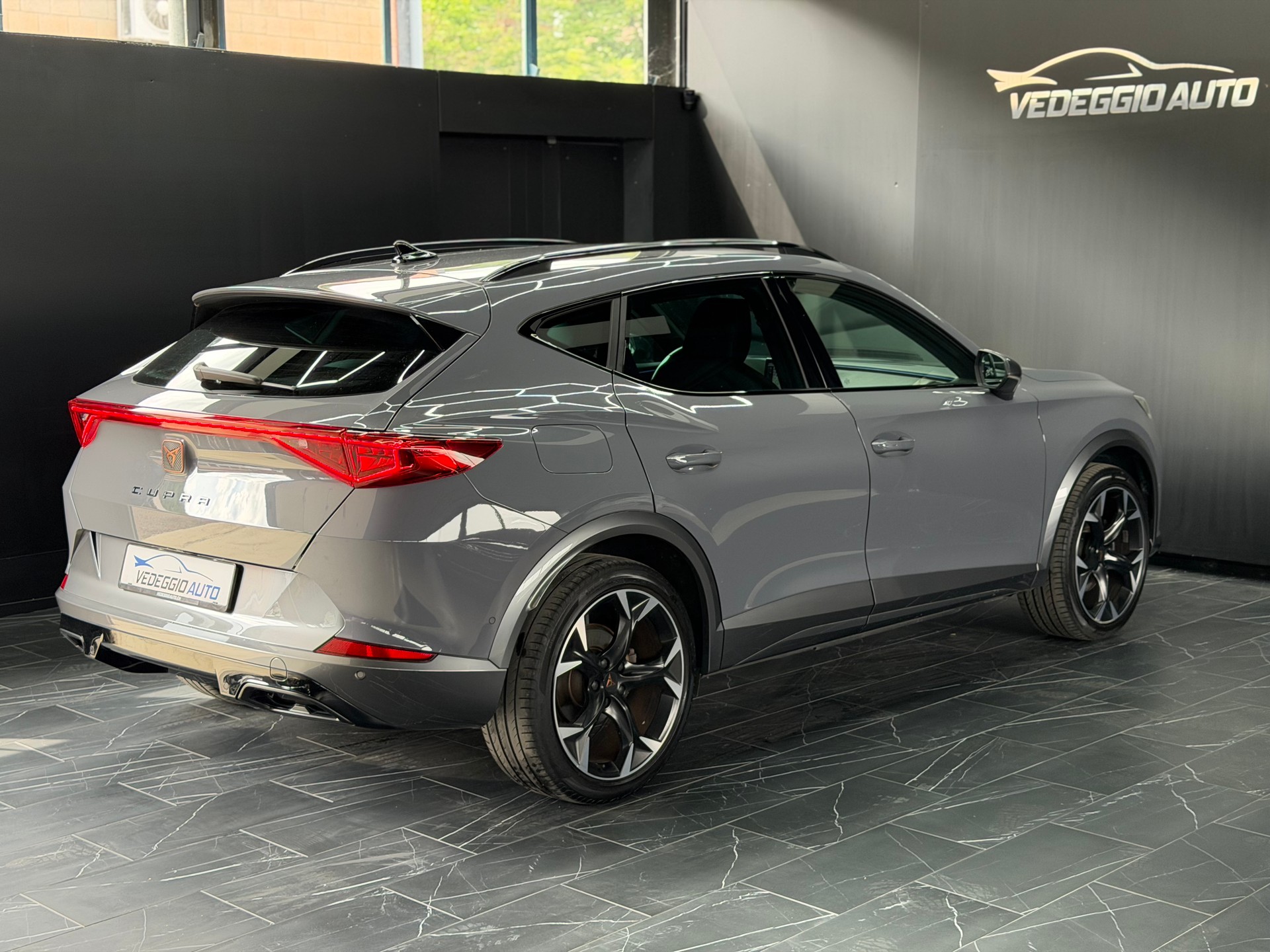 CUPRA Formentor 1.4 e-HYBRID pHEV DSG-image-4