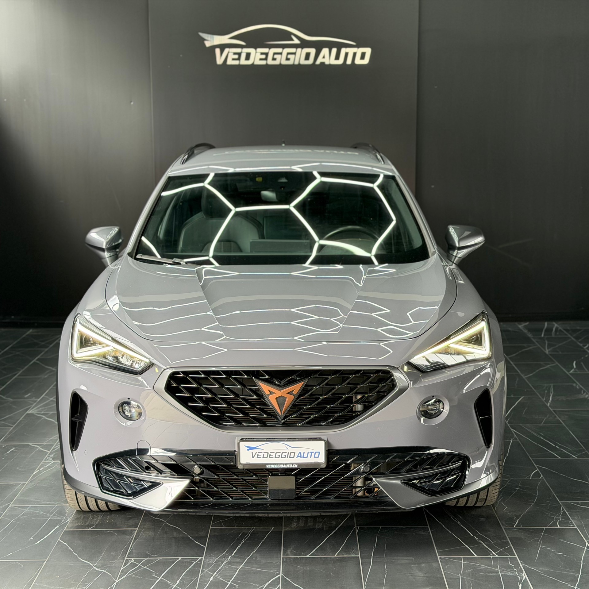 CUPRA Formentor 1.4 e-HYBRID pHEV DSG-image-2