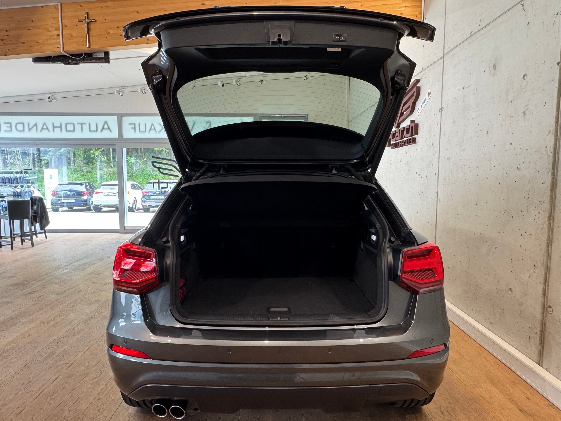 AUDI Q2 2.0 TFSI sport S Line quattro S-tronic || PANORAMA || SPURHALTE || S-LINE INTERIEUR & EXTERIEUR-image-9