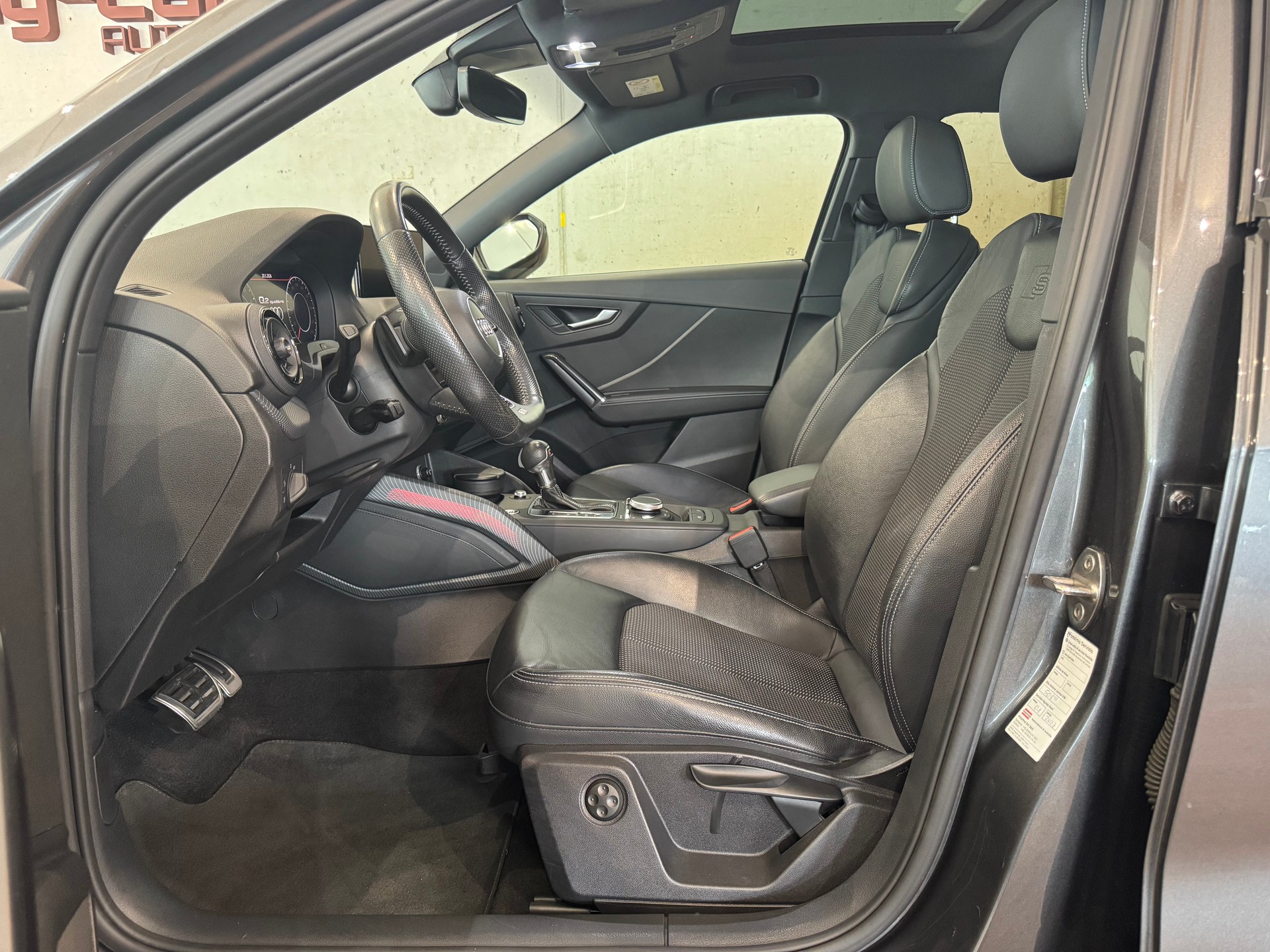 AUDI Q2 2.0 TFSI sport S Line quattro S-tronic || PANORAMA || SPURHALTE || S-LINE INTERIEUR & EXTERIEUR-image-17