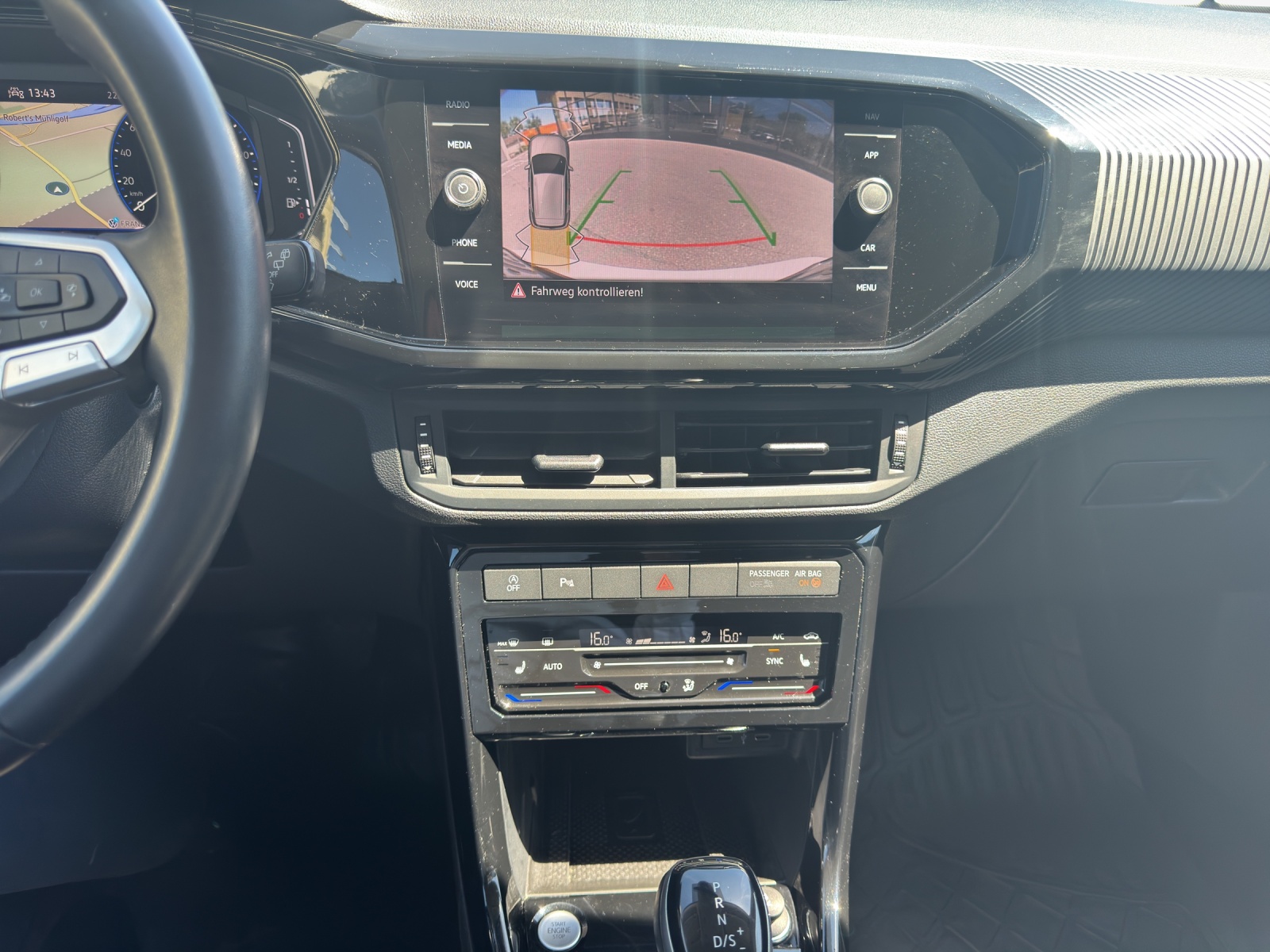 VW T-Cross Life 1.0 TSI 110PS DSG-image-8