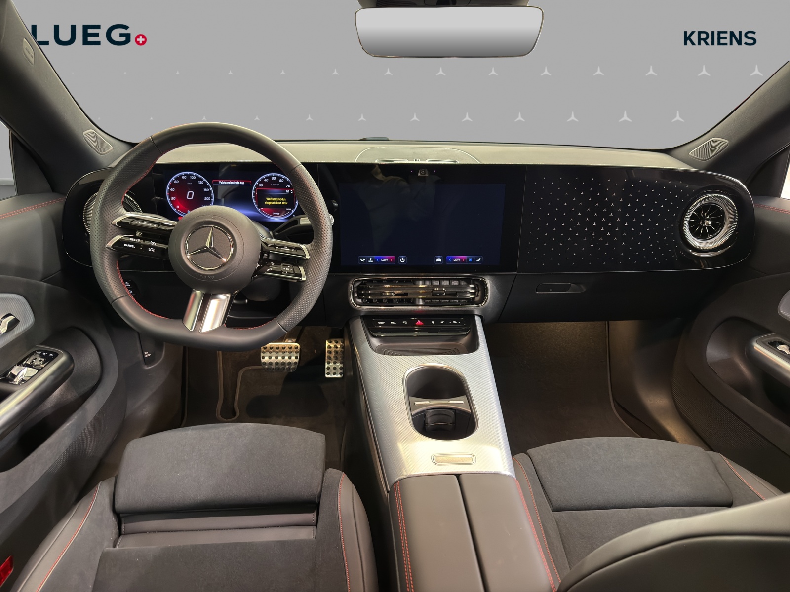MERCEDES-BENZ CLA 250+ 85 kWh - EQ - AMG / DISTRONIC / Rückfahrkamera / Panorama-Dach-image-9