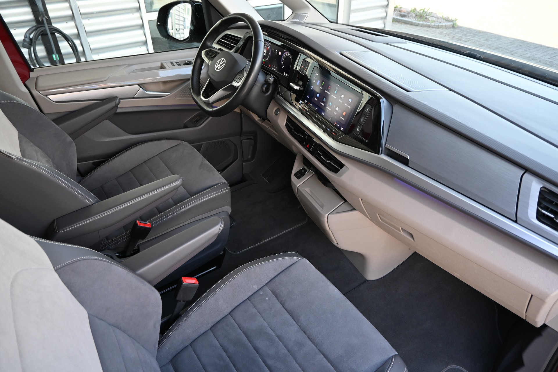 VW Multivan 2.0 TDI Style DSG Lang 7-Plätzer + AHK 2000kg + Standheizung-image-12