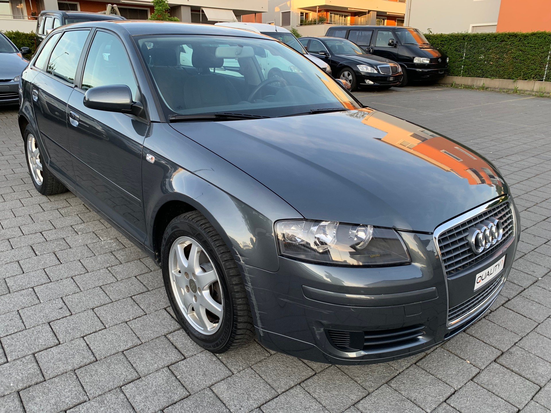 AUDI A3 Sportback 2.0 FSI Ambition-image-1