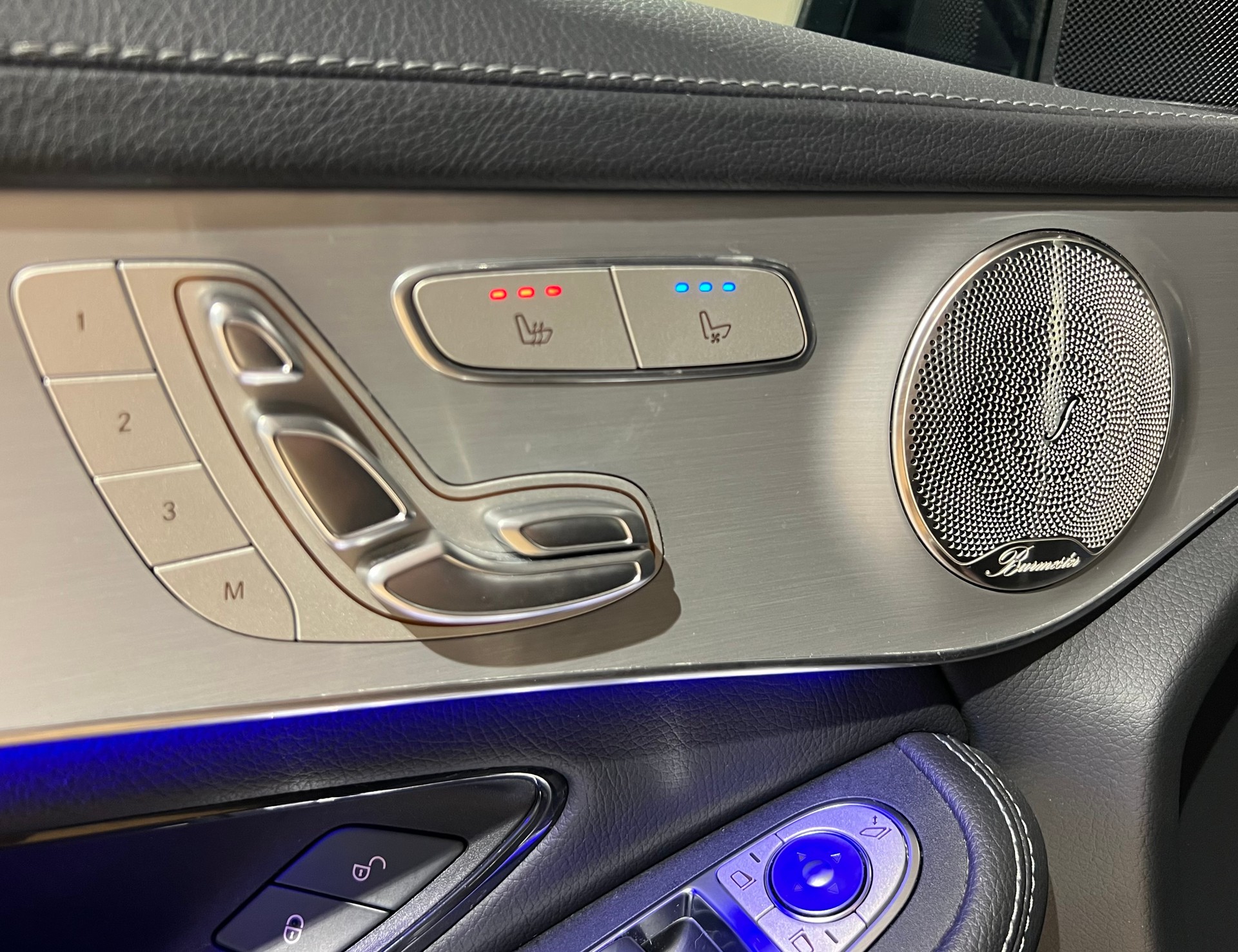 MERCEDES-BENZ GLC 200 Coupé AMG Line 4Matic 9G-Tronic-image-9