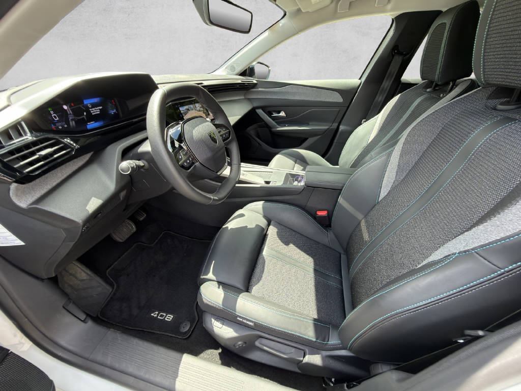 PEUGEOT 408 1.2 Hybrid Allure-image-7