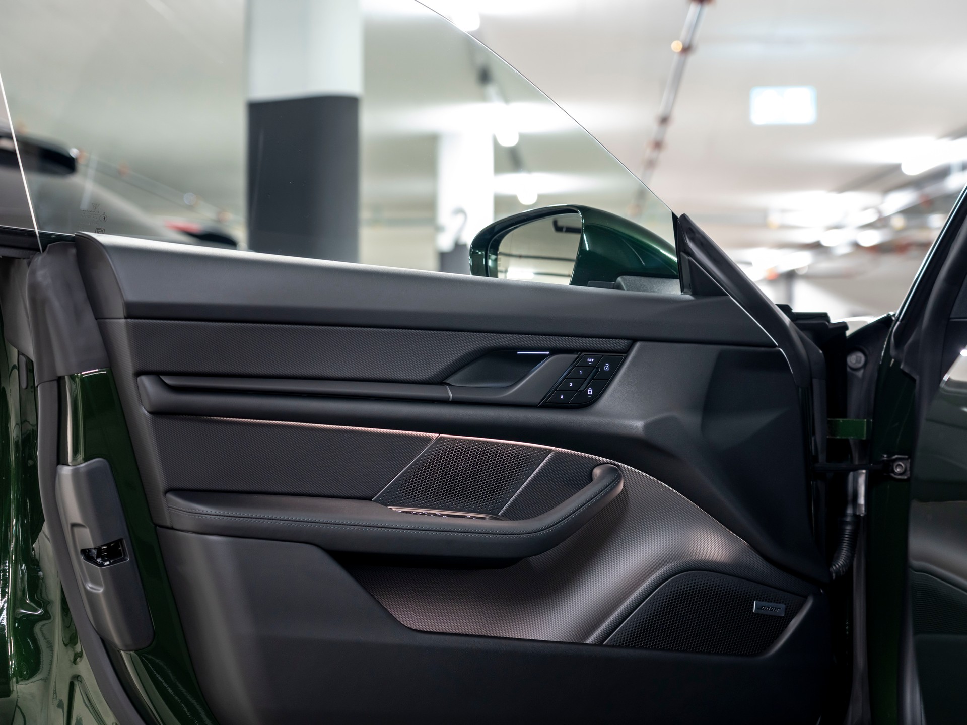 PORSCHE Taycan CrossTurismo 4 104kWh-image-19