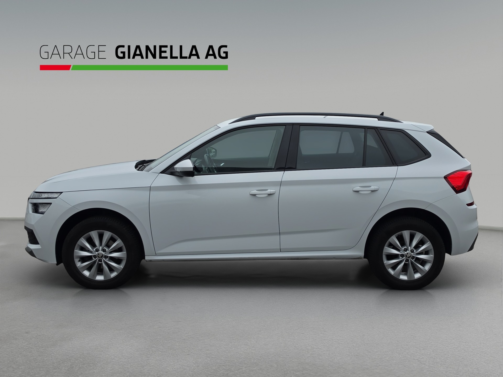 SKODA Kamiq 1.0 TSI Fresh-showroom-element-1