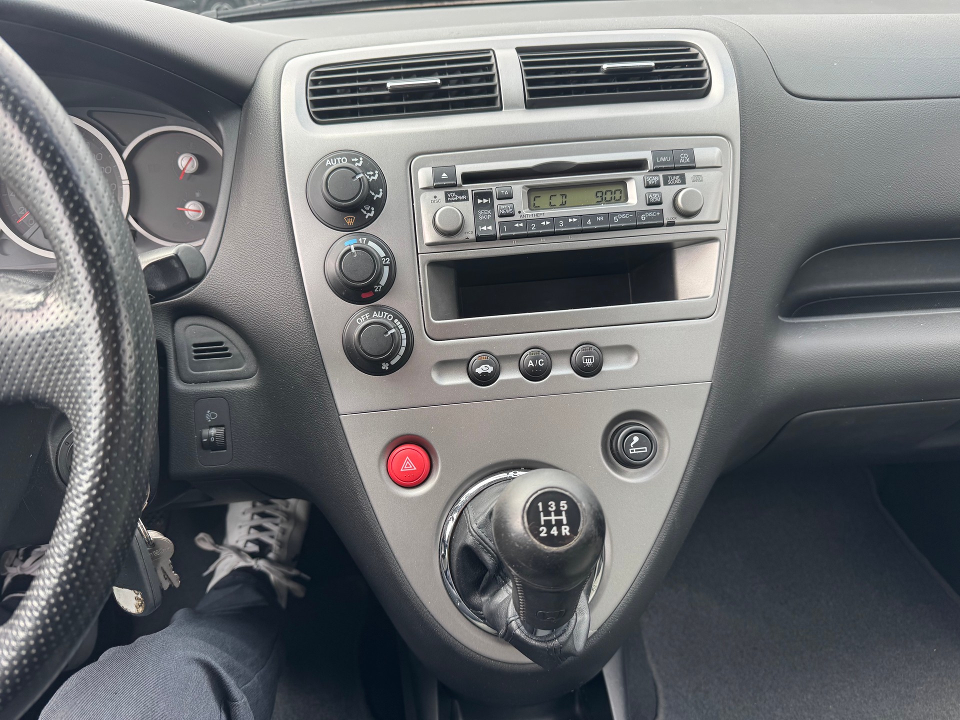 HONDA Civic 1.6i LS-image-14