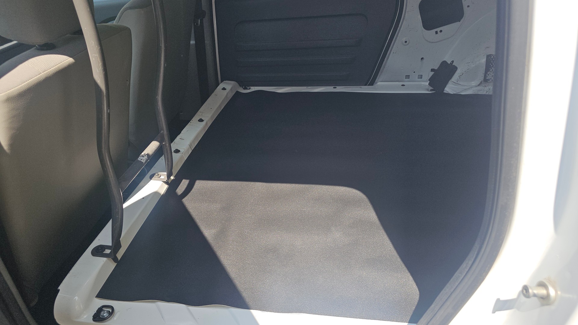 DACIA LOGAN VAN 1.6-image-9