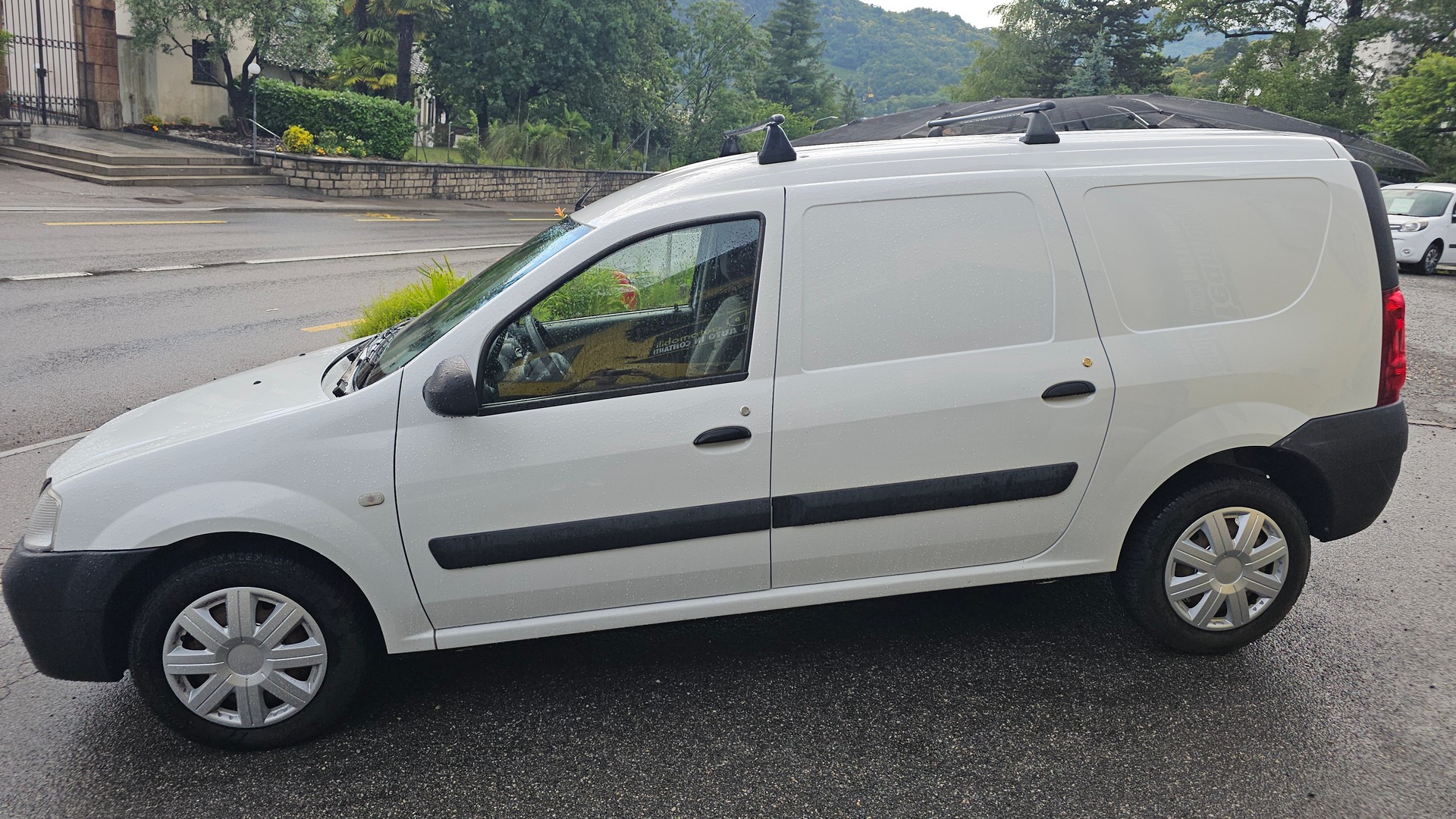DACIA LOGAN VAN 1.6-image-1