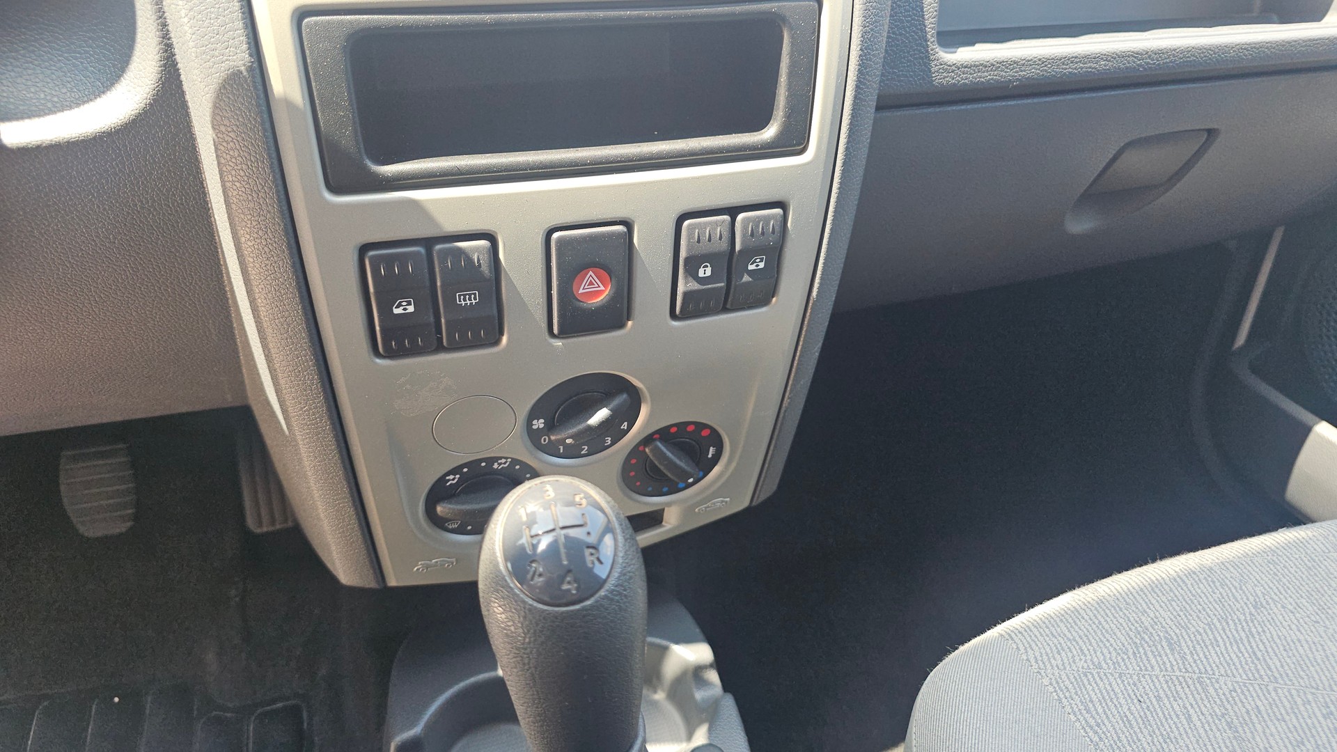 DACIA LOGAN VAN 1.6-image-6