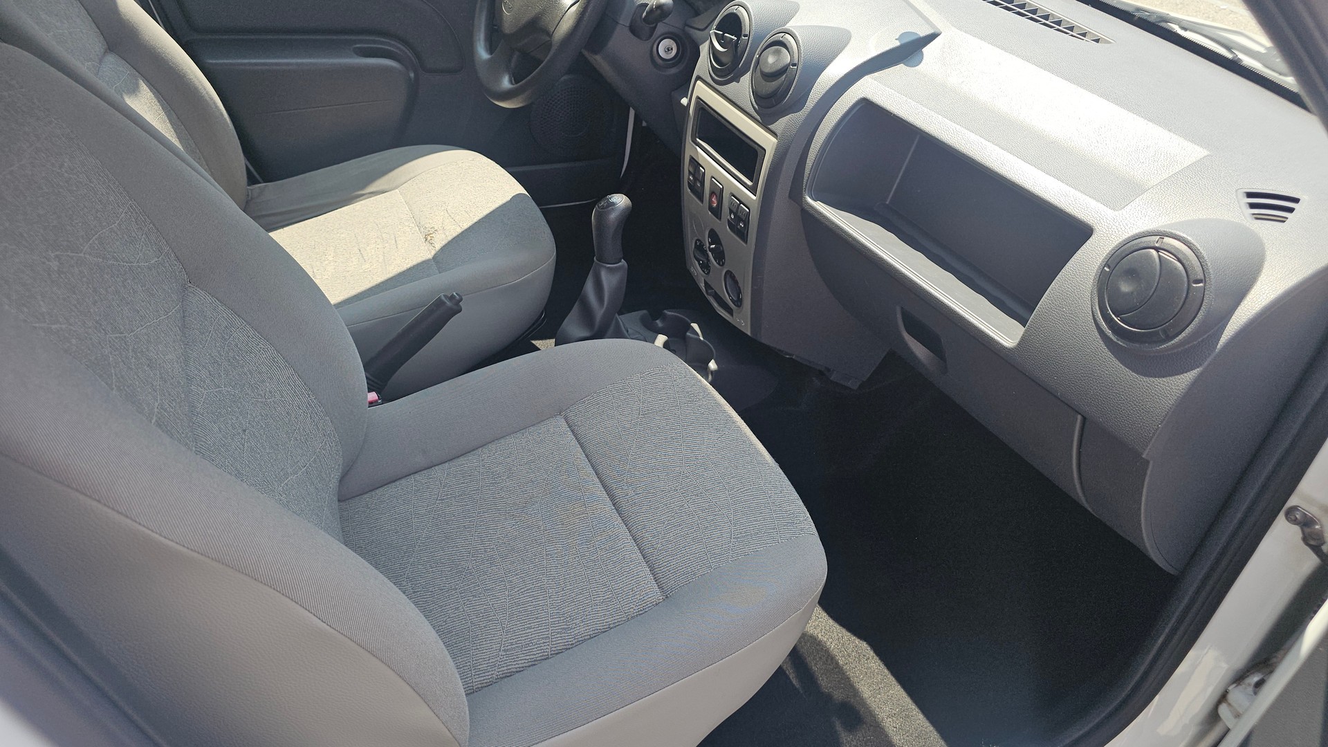 DACIA LOGAN VAN 1.6-image-7