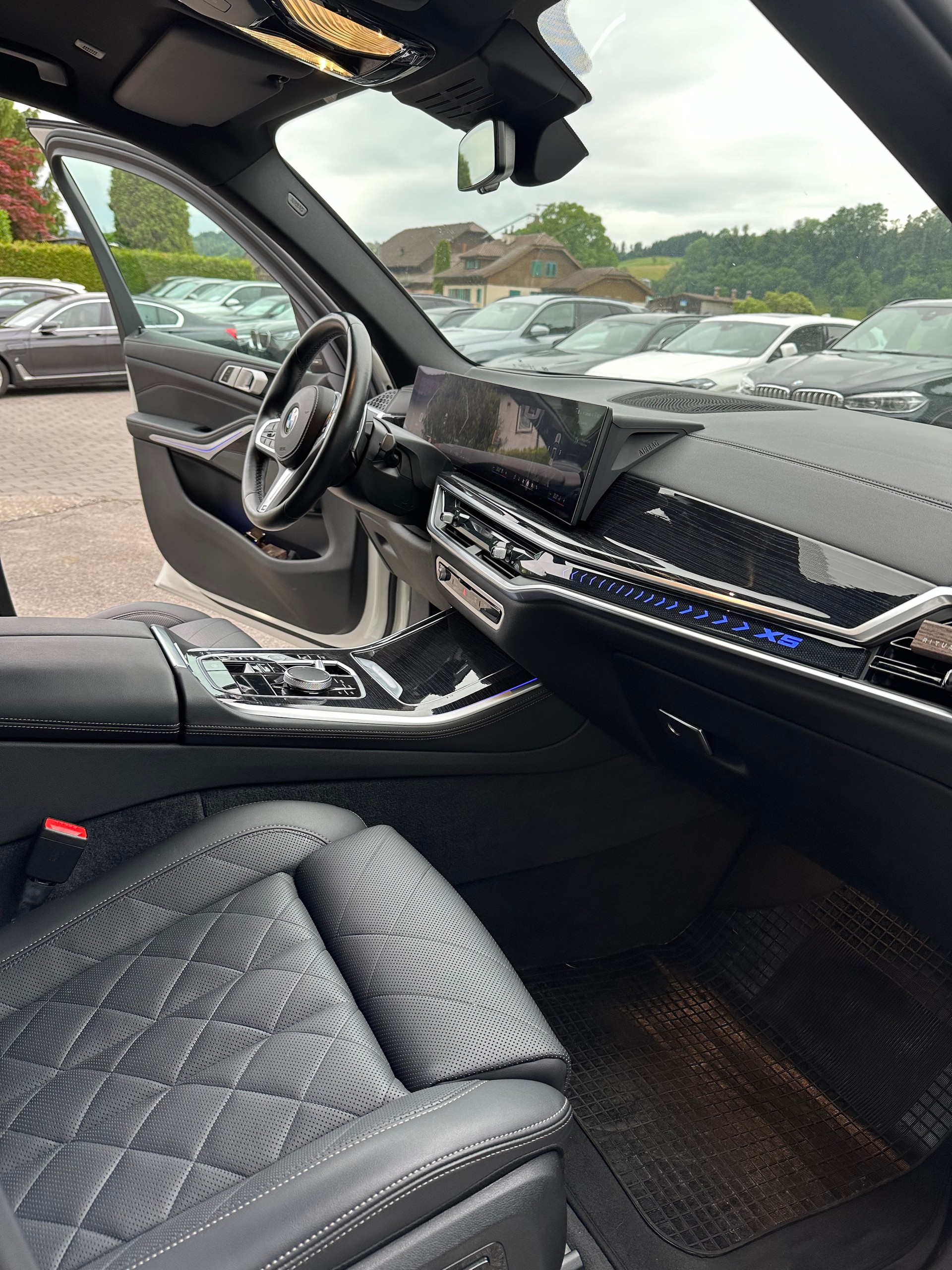 BMW 30d xDrive SAG-image-13