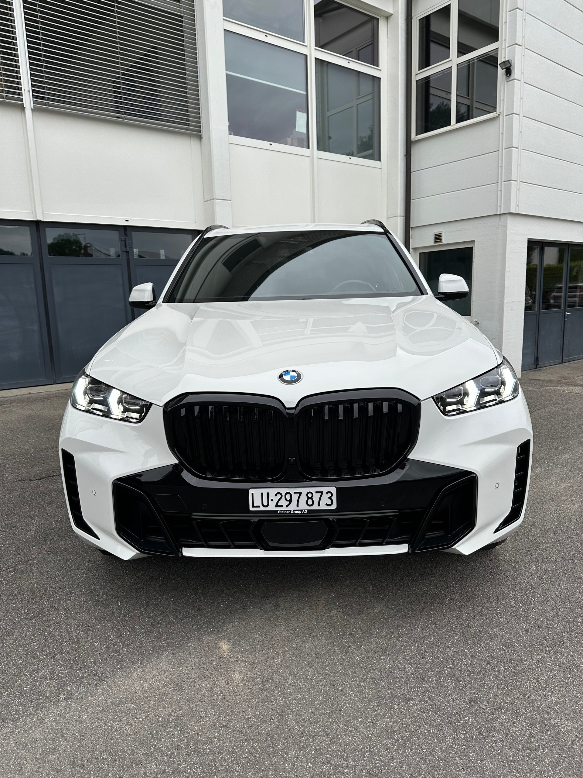 BMW 30d xDrive SAG-image-7